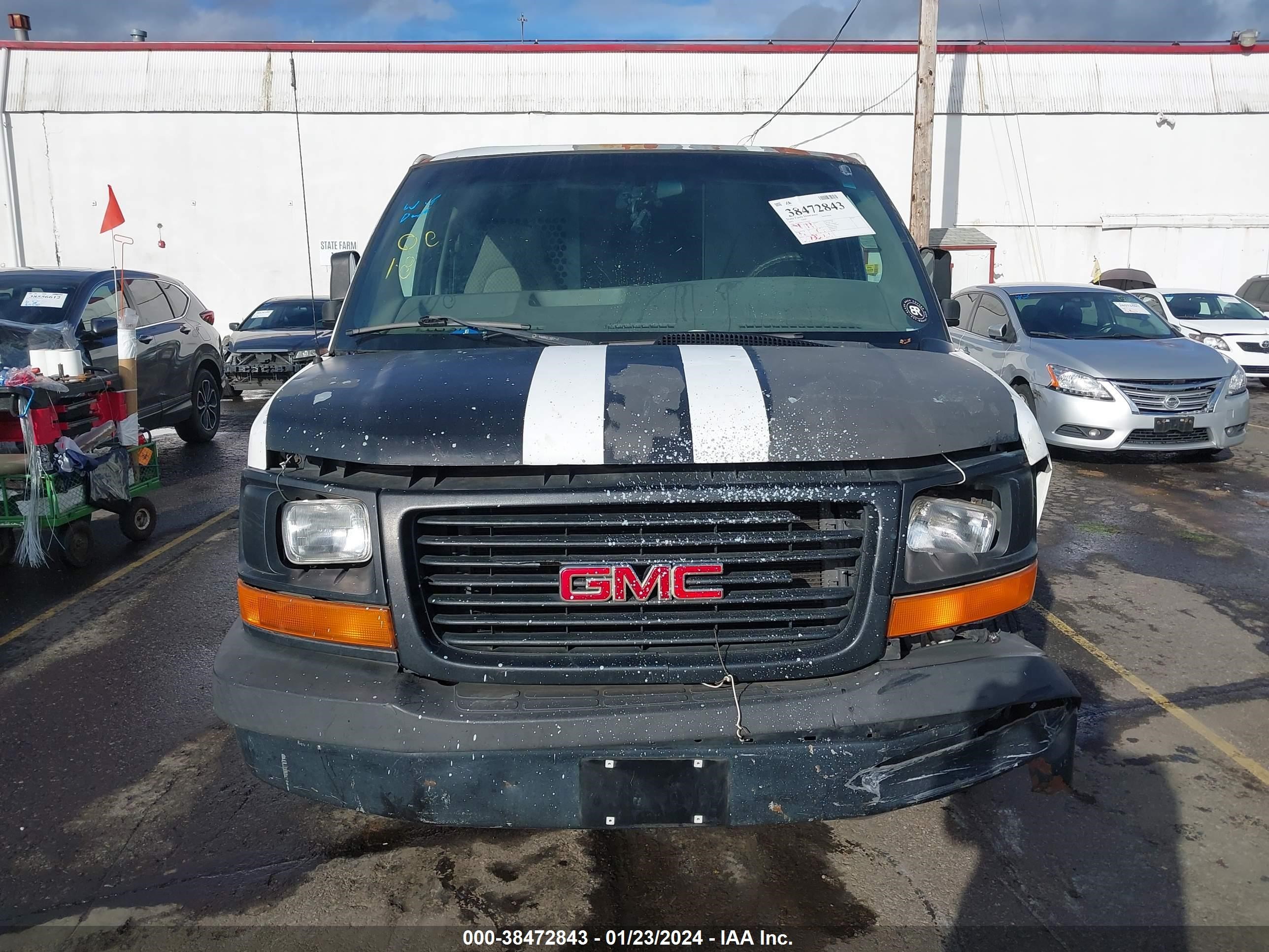 Photo 10 VIN: 1GTFG25T131155501 - GMC SAVANA 