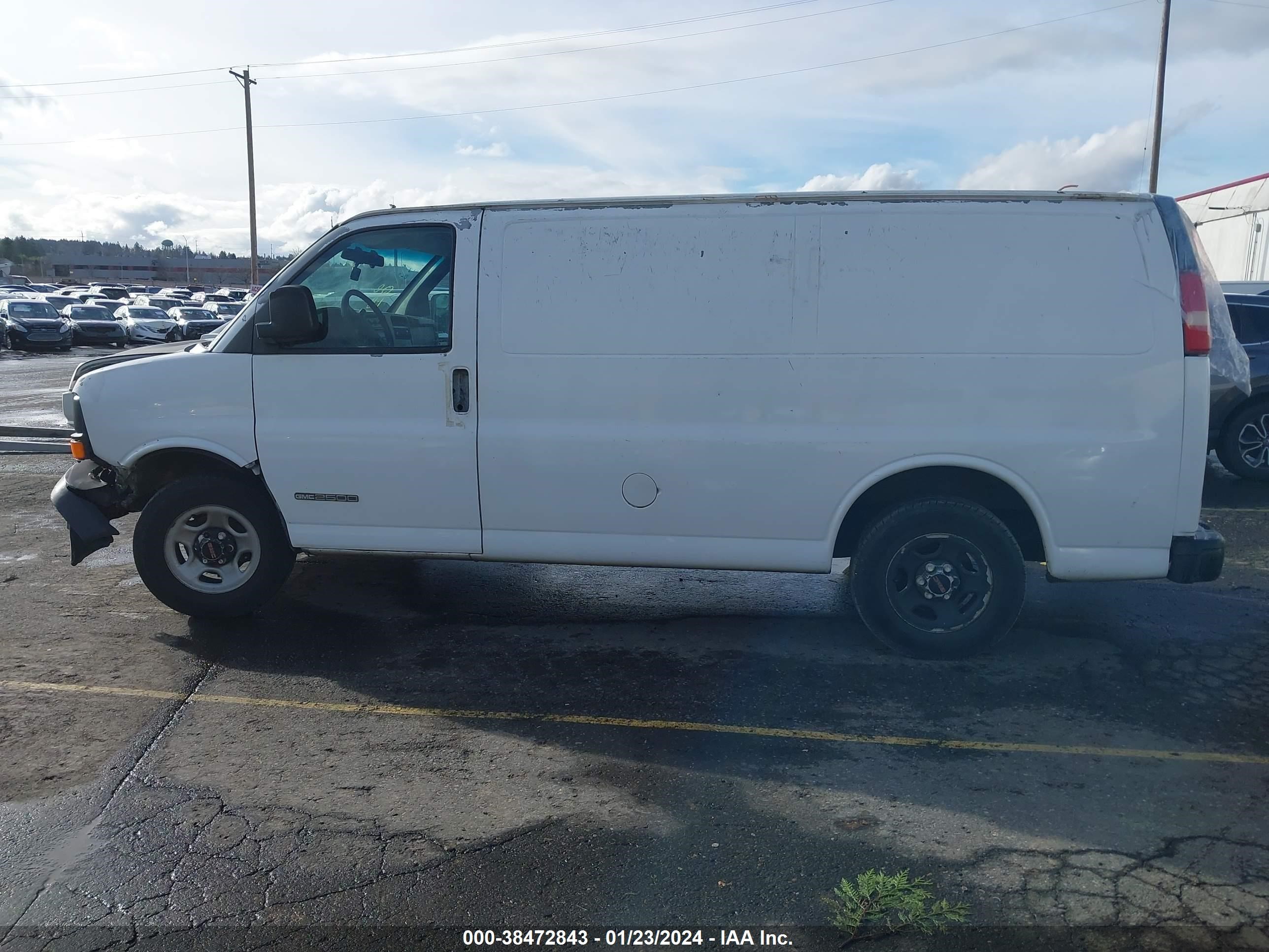 Photo 12 VIN: 1GTFG25T131155501 - GMC SAVANA 