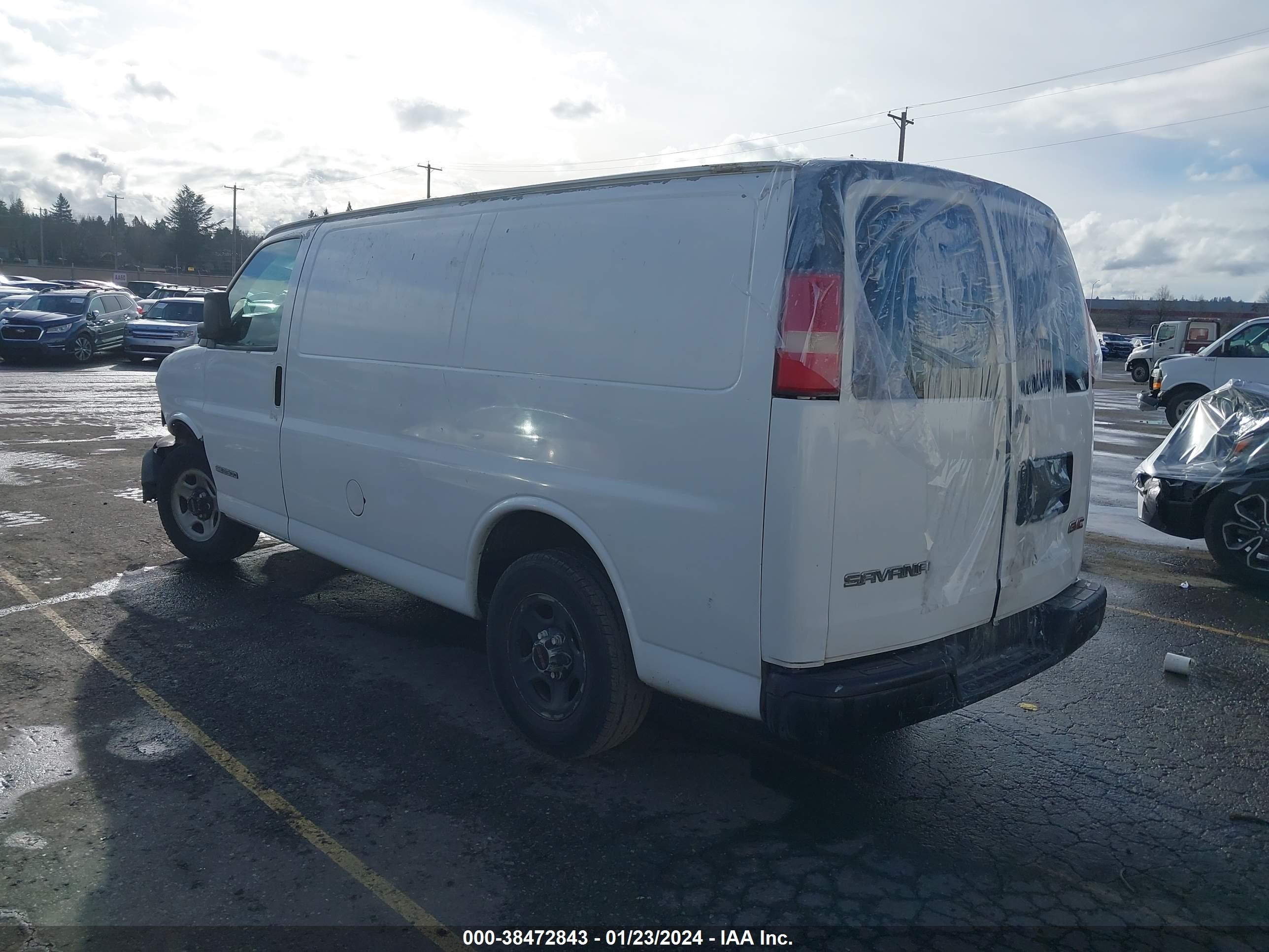 Photo 2 VIN: 1GTFG25T131155501 - GMC SAVANA 