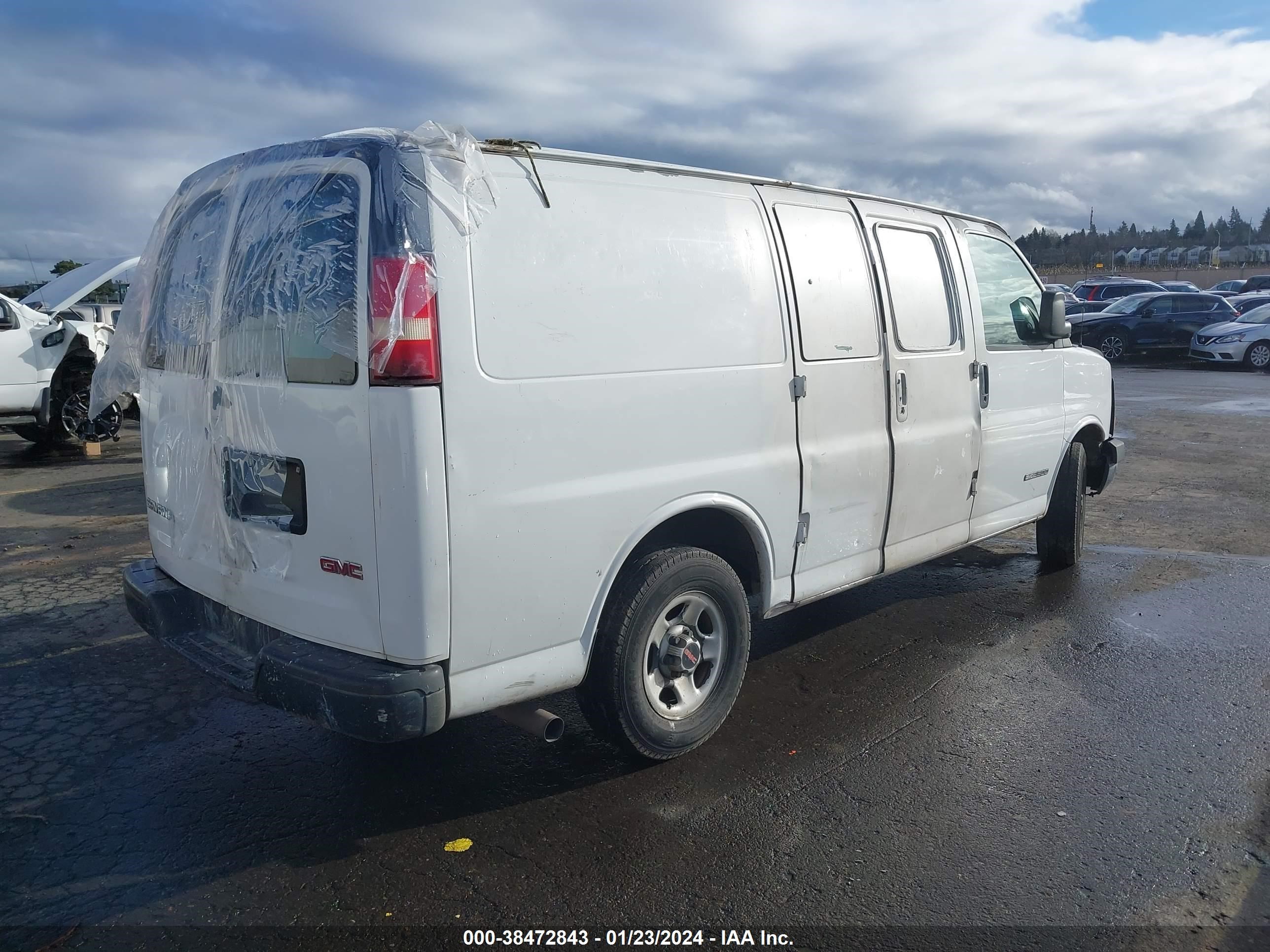 Photo 3 VIN: 1GTFG25T131155501 - GMC SAVANA 