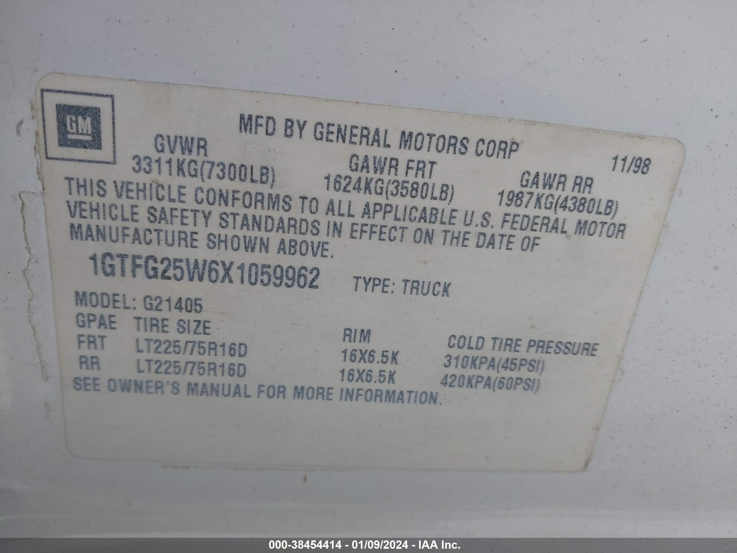 Photo 8 VIN: 1GTFG25W6X1059962 - GMC SAVANA 