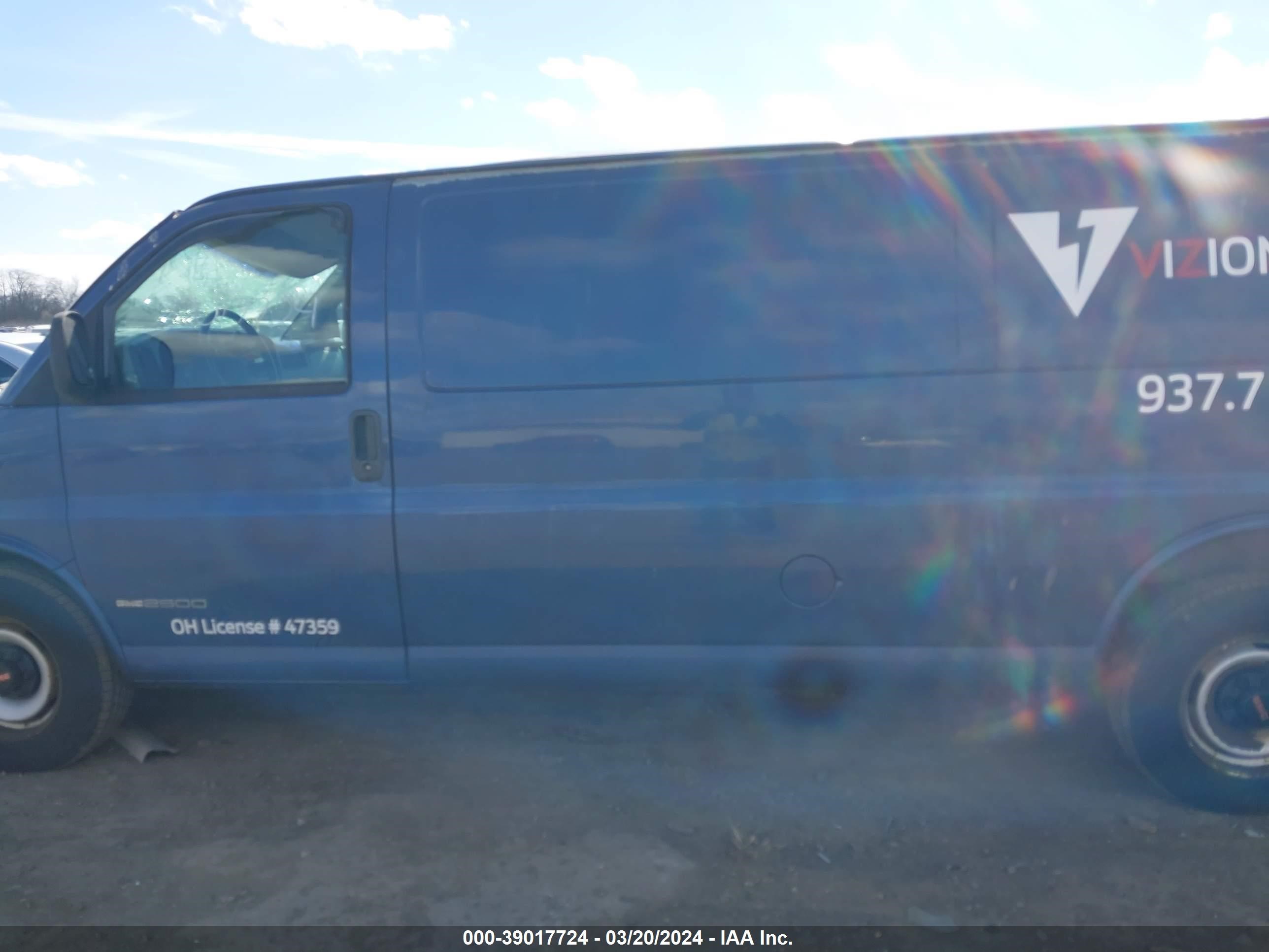 Photo 13 VIN: 1GTFG29W6V1038195 - GMC SAVANA 