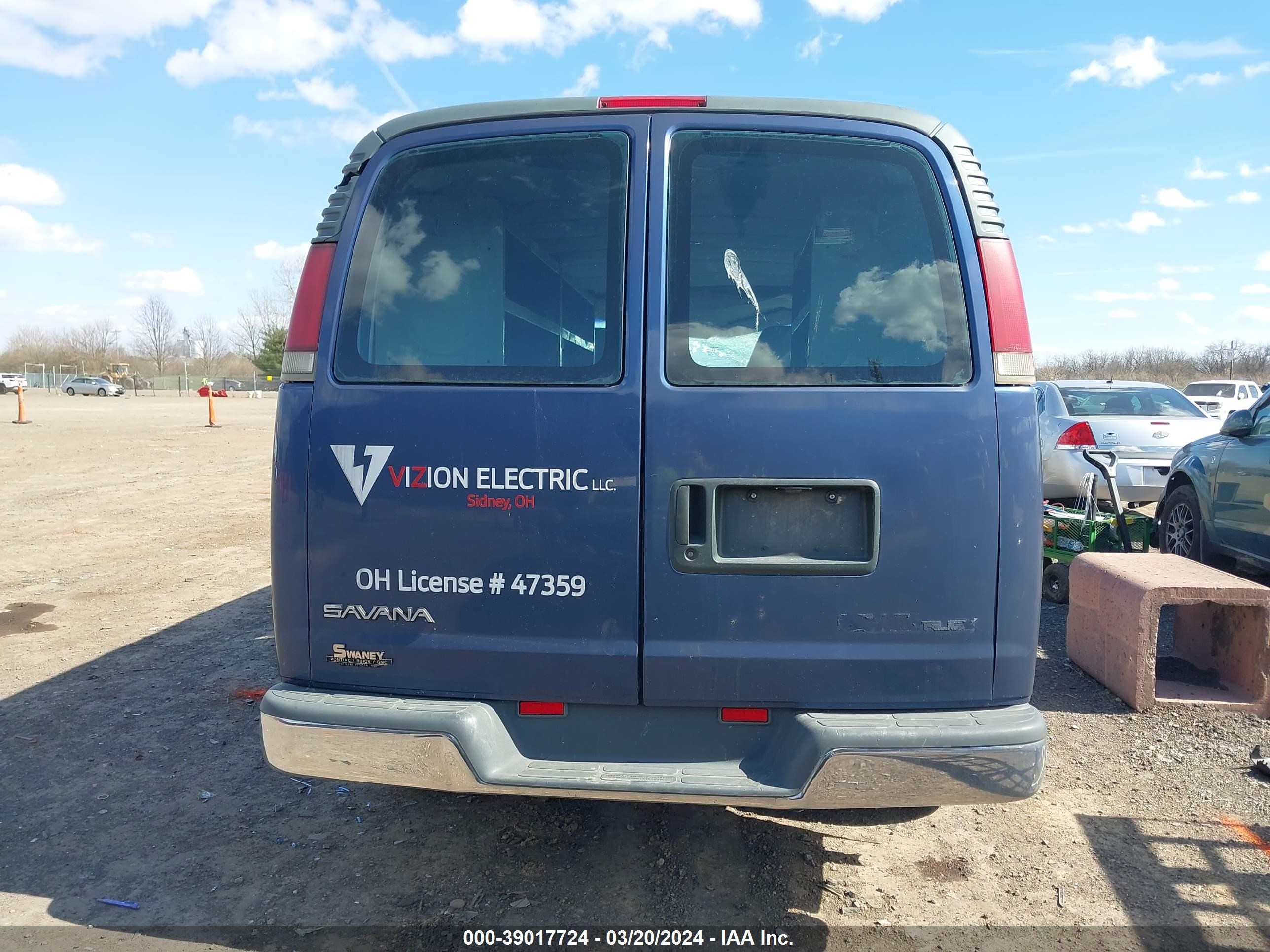 Photo 15 VIN: 1GTFG29W6V1038195 - GMC SAVANA 