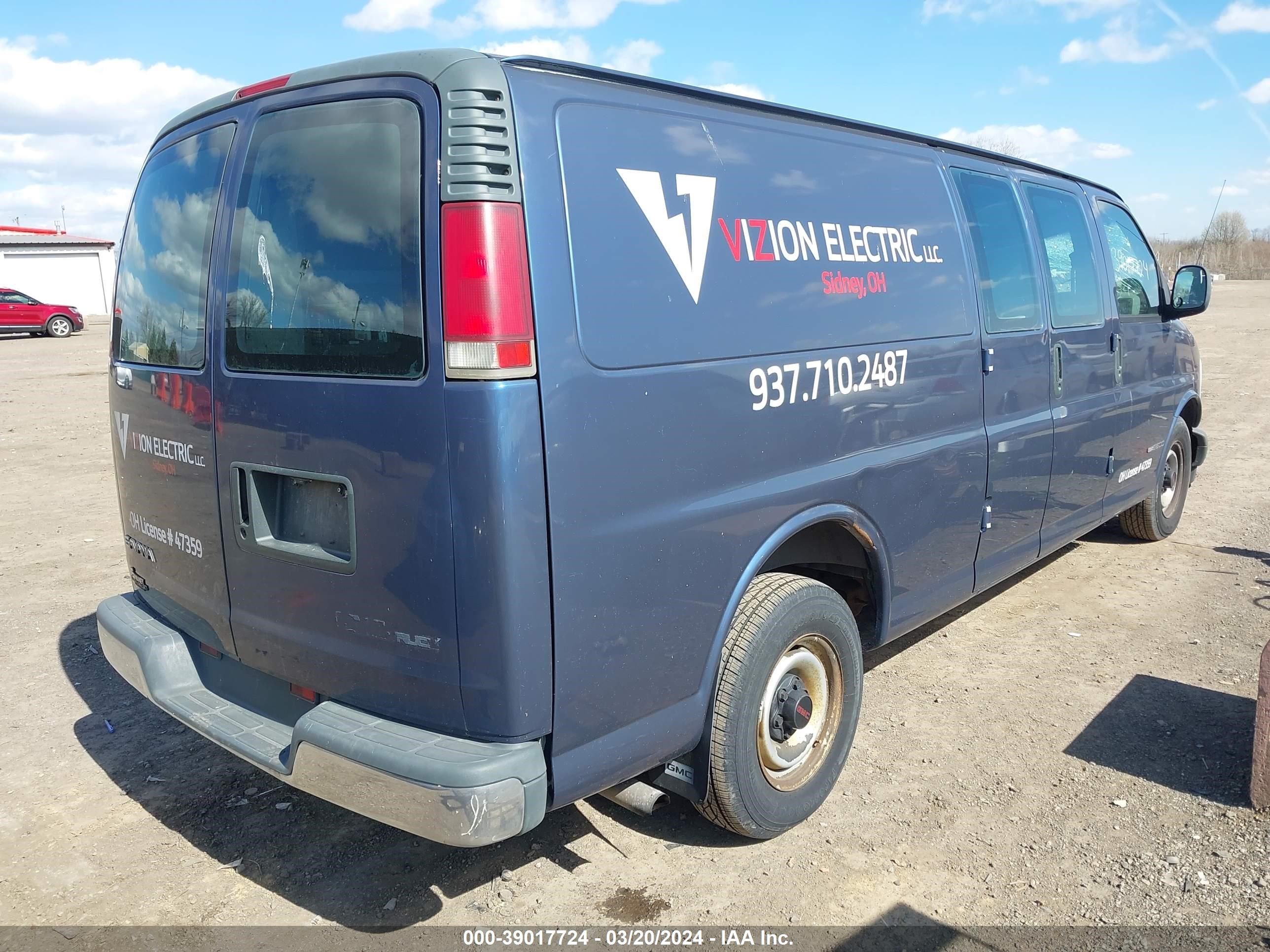 Photo 3 VIN: 1GTFG29W6V1038195 - GMC SAVANA 