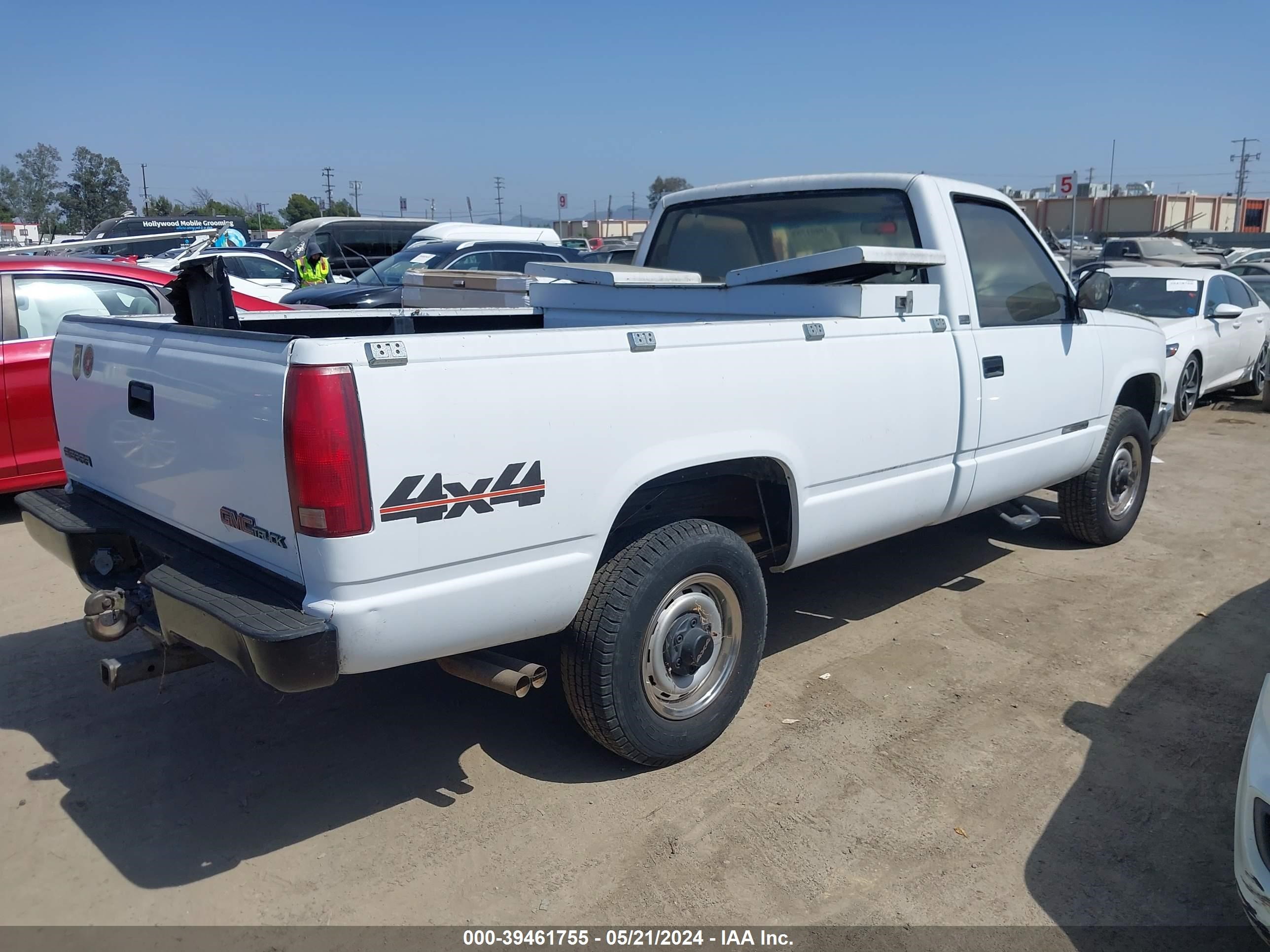 Photo 3 VIN: 1GTFK24K0KE540031 - GMC SIERRA 