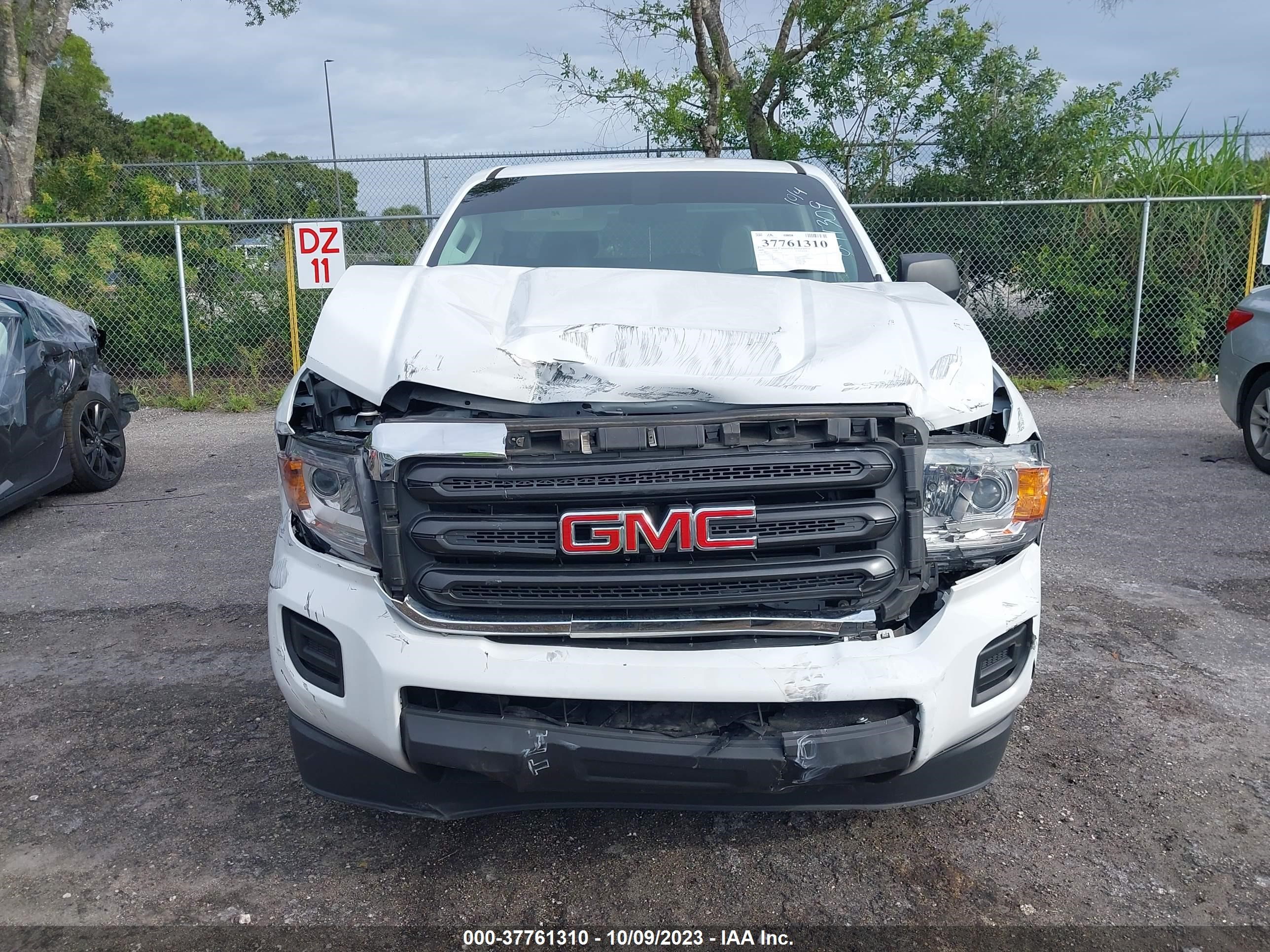 Photo 11 VIN: 1GTG5BEA2L1223426 - GMC CANYON 