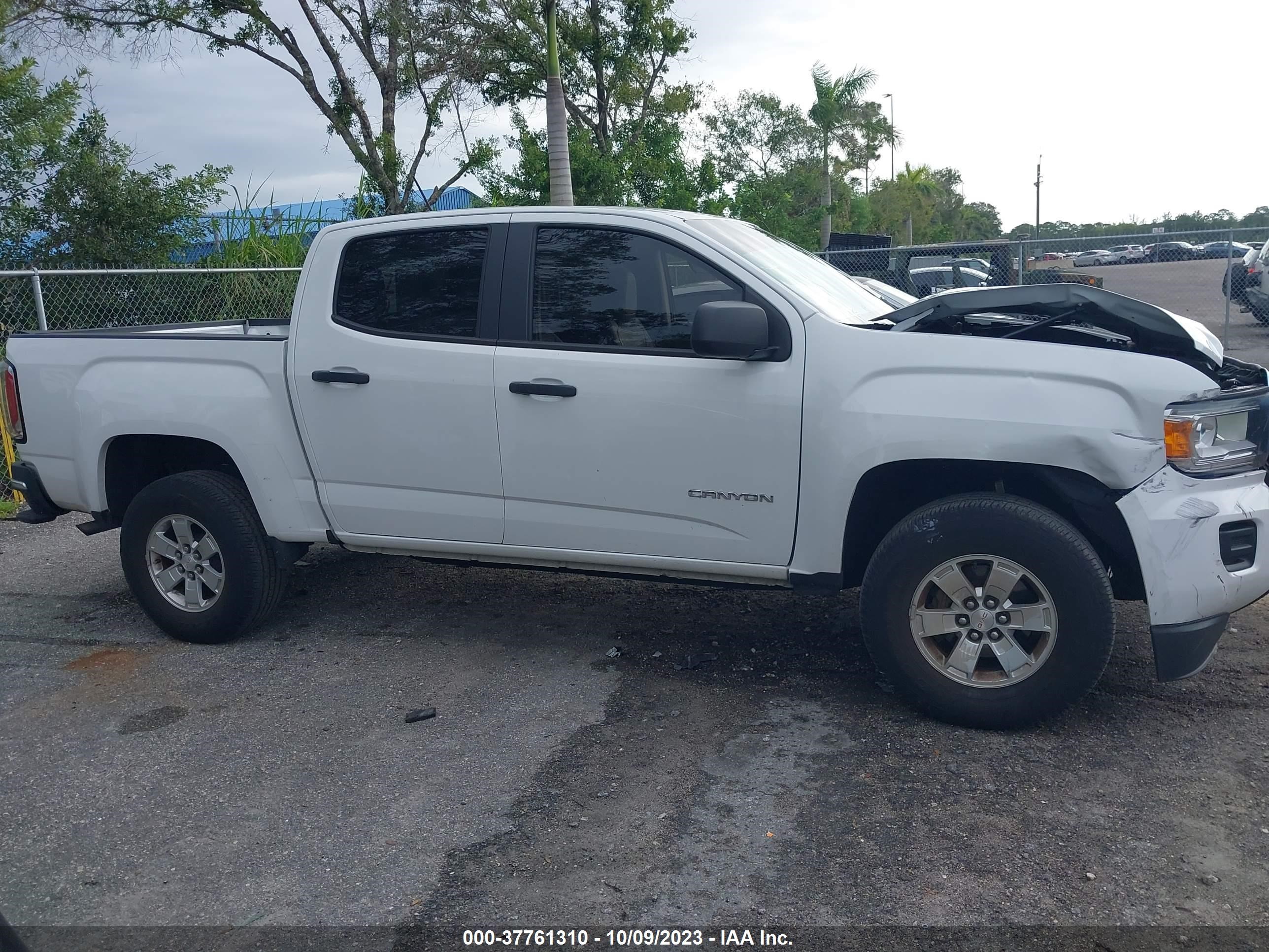 Photo 12 VIN: 1GTG5BEA2L1223426 - GMC CANYON 