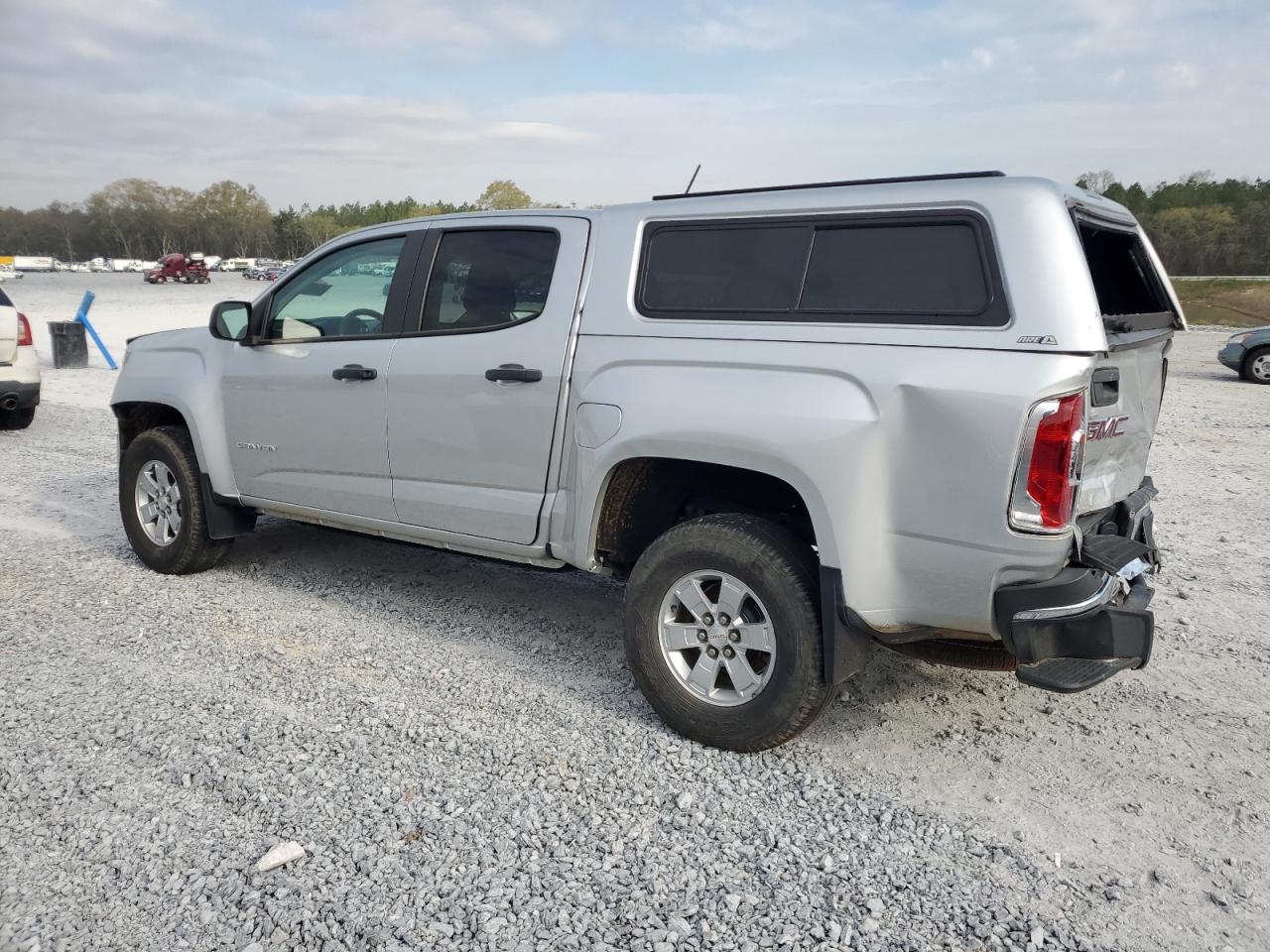 Photo 2 VIN: 1GTG5BEN1L1172553 - GMC CANYON 