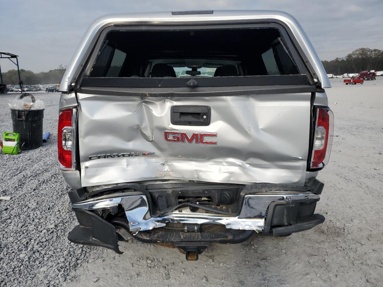 Photo 6 VIN: 1GTG5BEN1L1172553 - GMC CANYON 