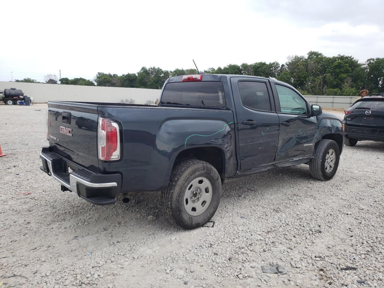 Photo 2 VIN: 1GTG5BEN4L1154791 - GMC CANYON 