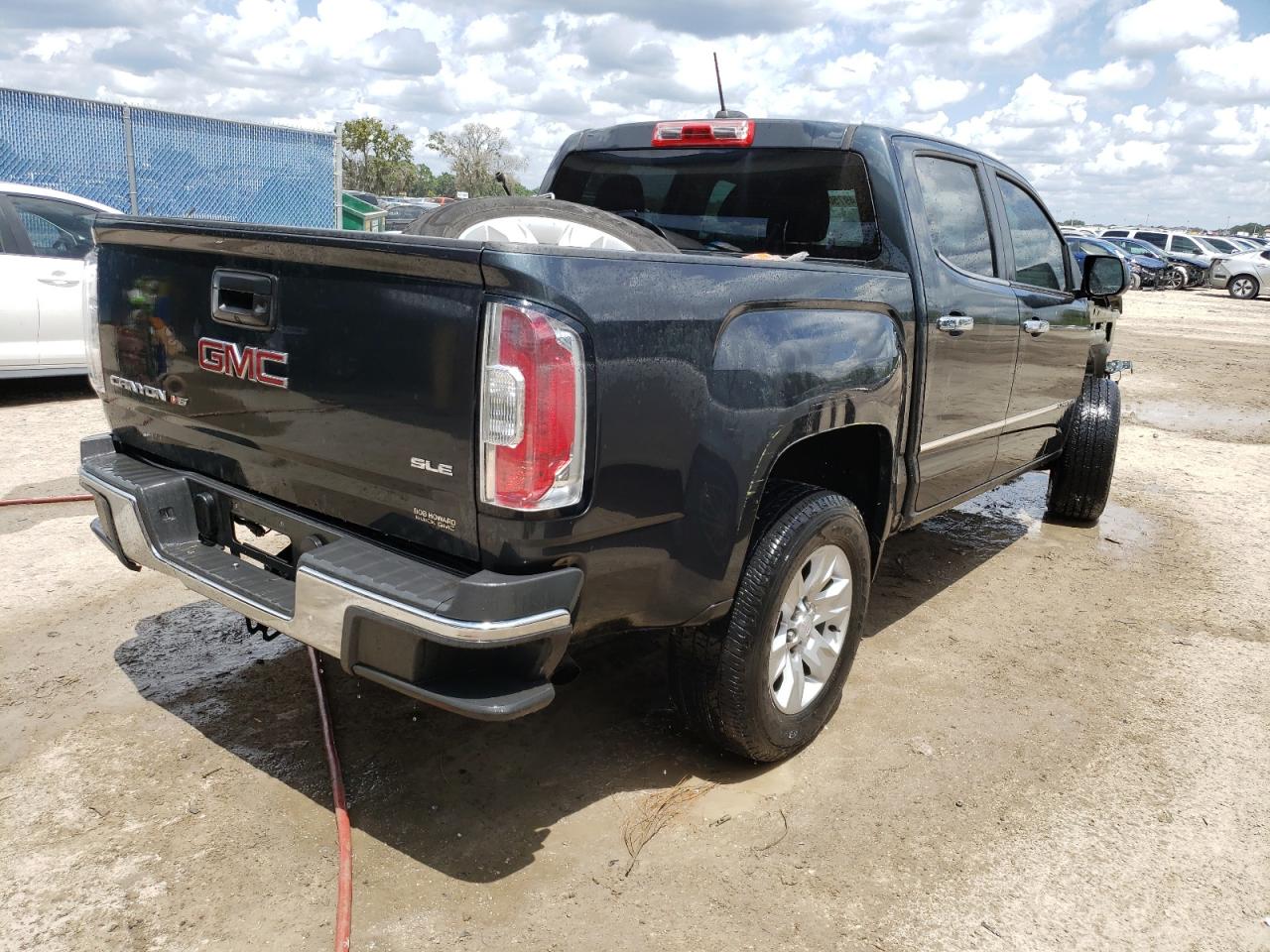 Photo 2 VIN: 1GTG5CEN7J1150334 - GMC CANYON 