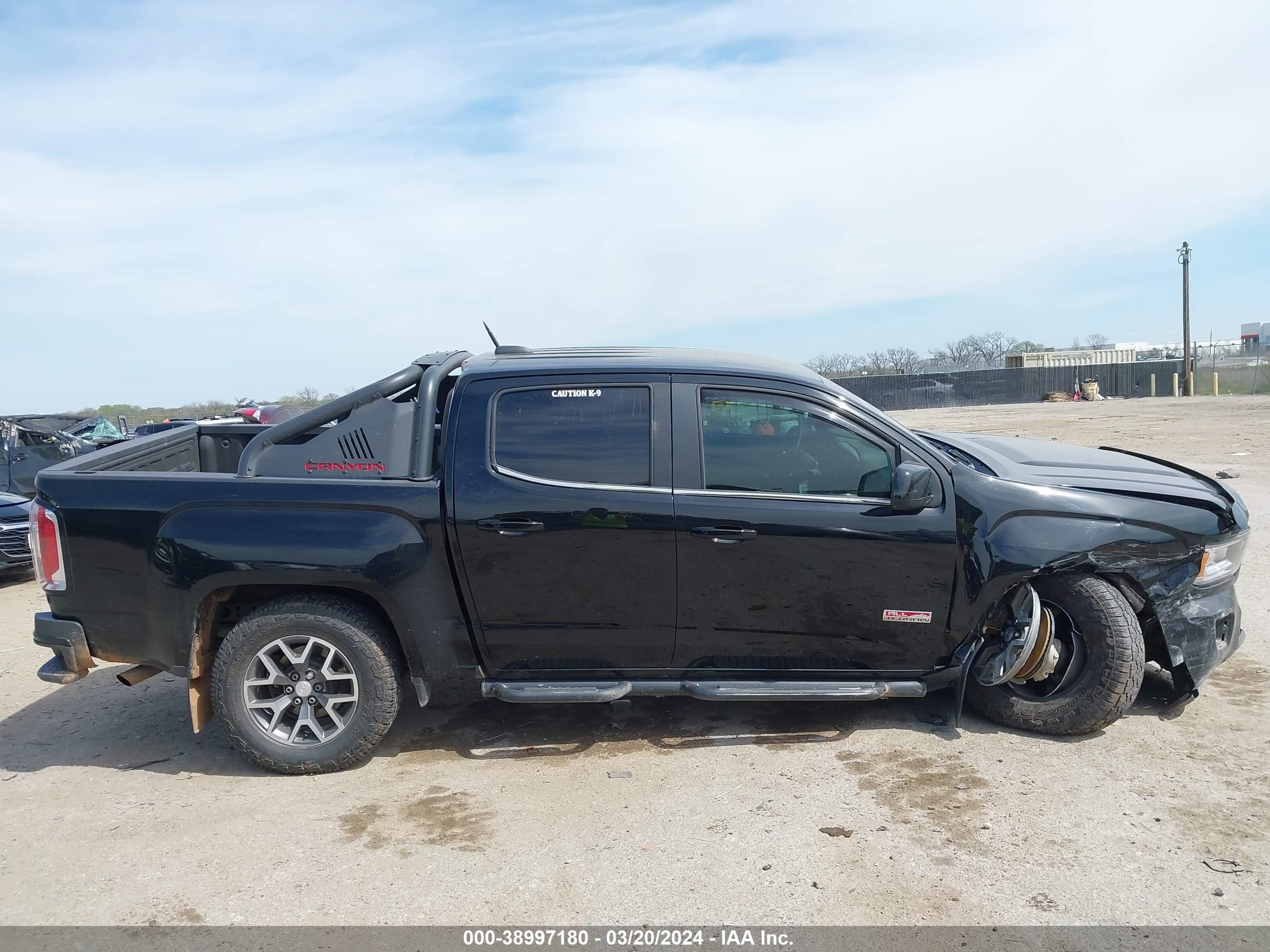 Photo 10 VIN: 1GTG6CE32G1377001 - GMC CANYON 