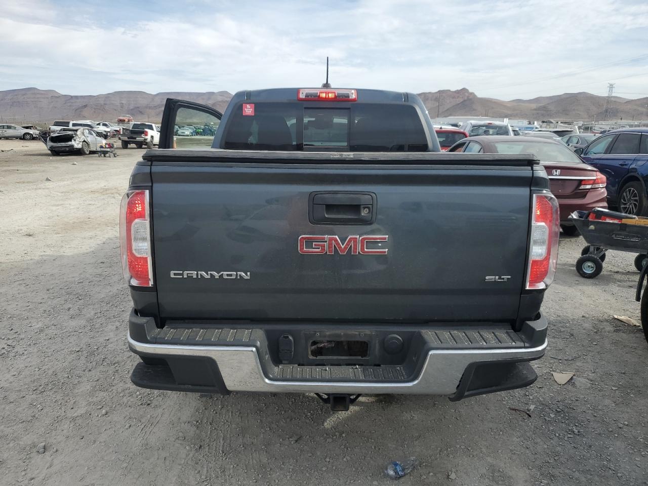 Photo 5 VIN: 1GTG6CE3XF1239690 - GMC CANYON 