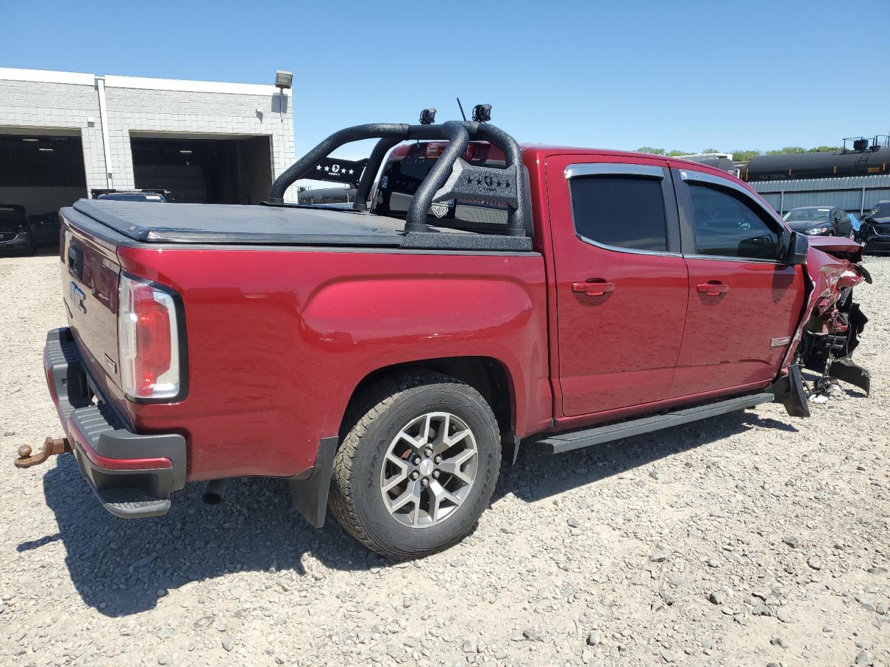 Photo 2 VIN: 1GTG6CEN7J1292373 - GMC CANYON 