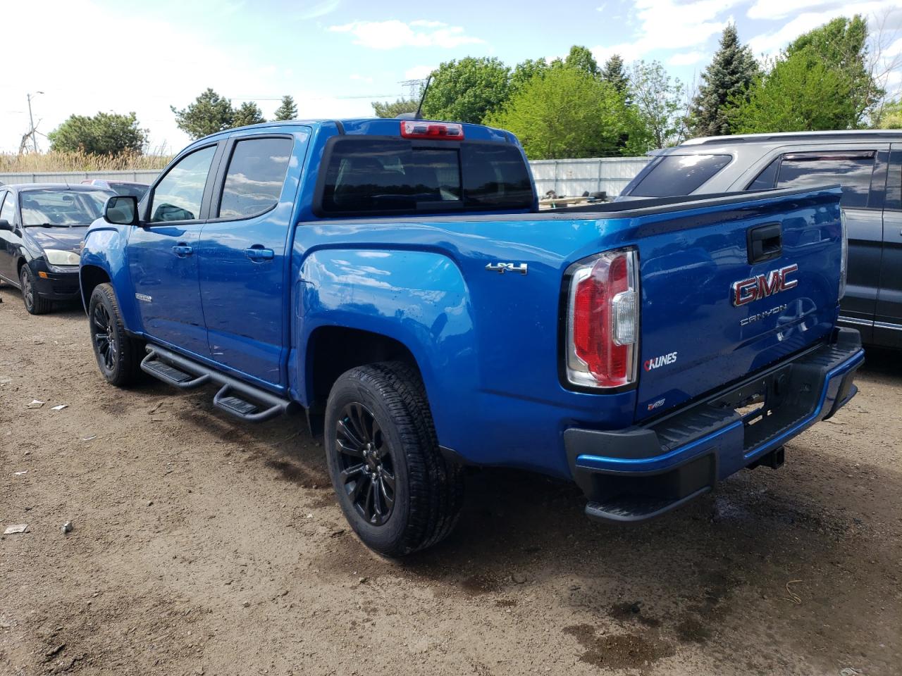 Photo 1 VIN: 1GTG6CEN7N1123105 - GMC CANYON 