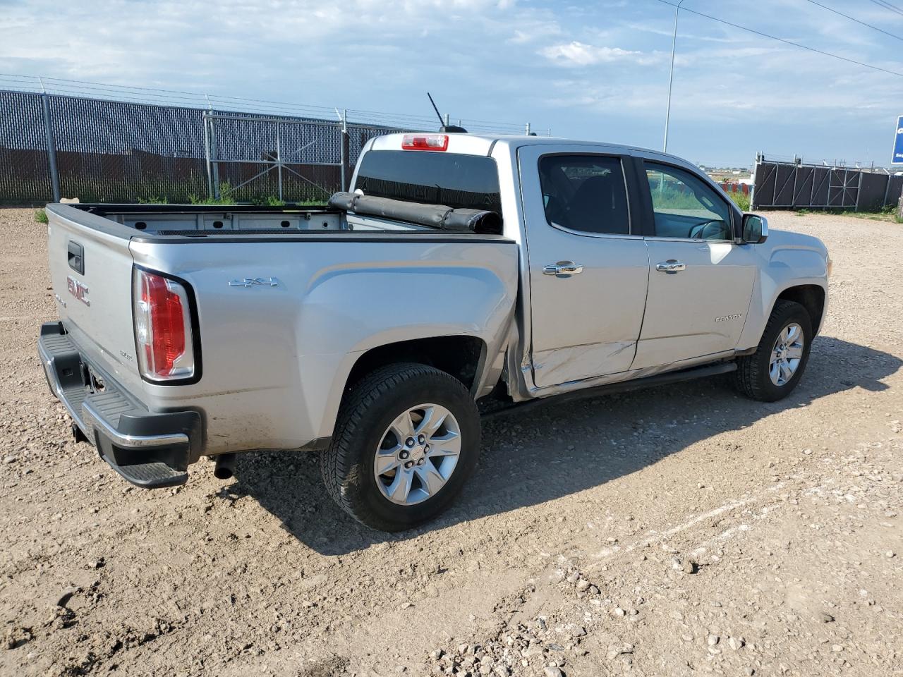 Photo 2 VIN: 1GTG6CEN8H1177954 - GMC CANYON 