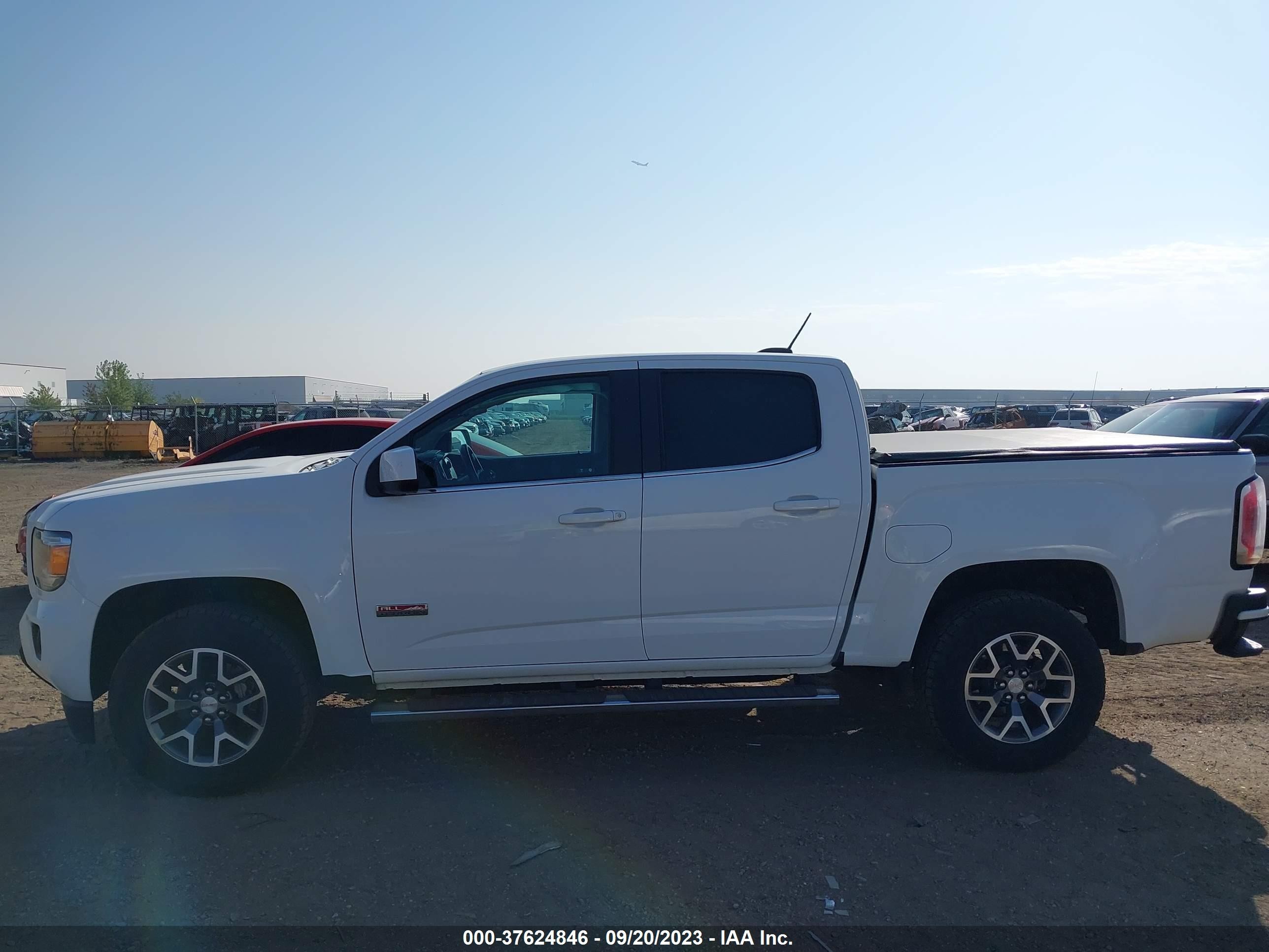 Photo 13 VIN: 1GTG6DEN4J1257957 - GMC CANYON 