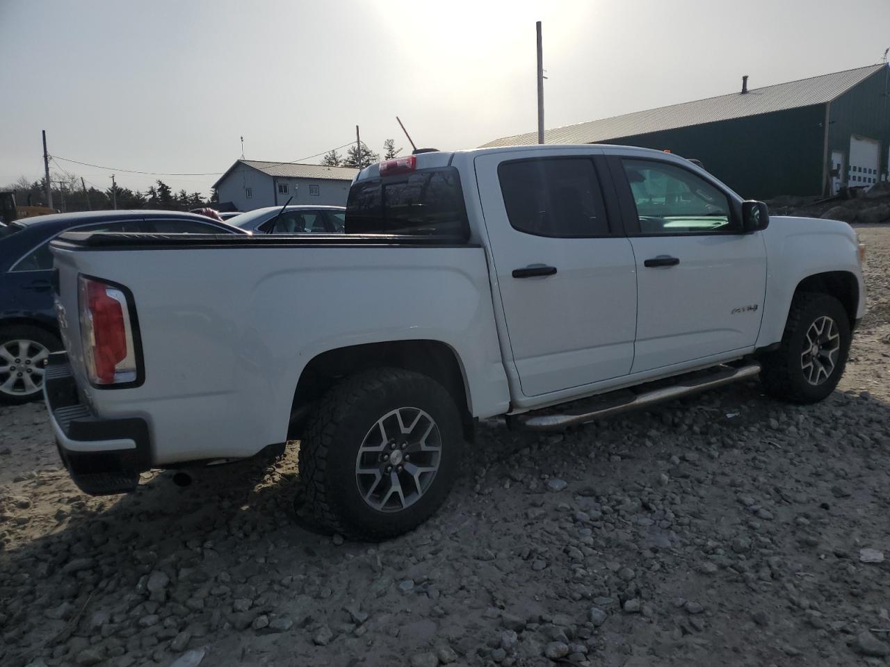 Photo 2 VIN: 1GTG6FEN7M1117658 - GMC CANYON 