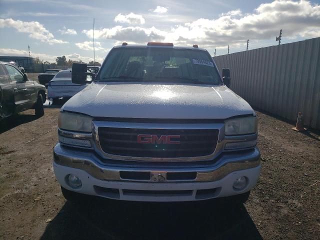 Photo 4 VIN: 1GTGC13U63F191516 - GMC SIERRA 