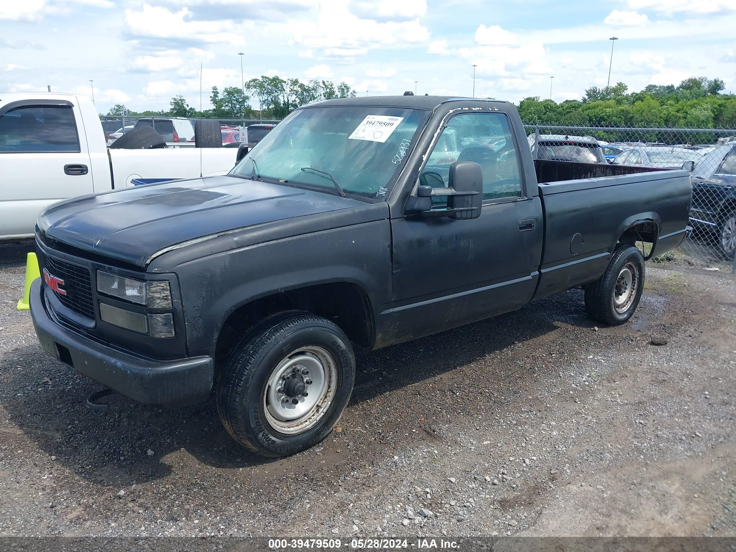 Photo 1 VIN: 1GTGC24F4SE528937 - GMC SIERRA 