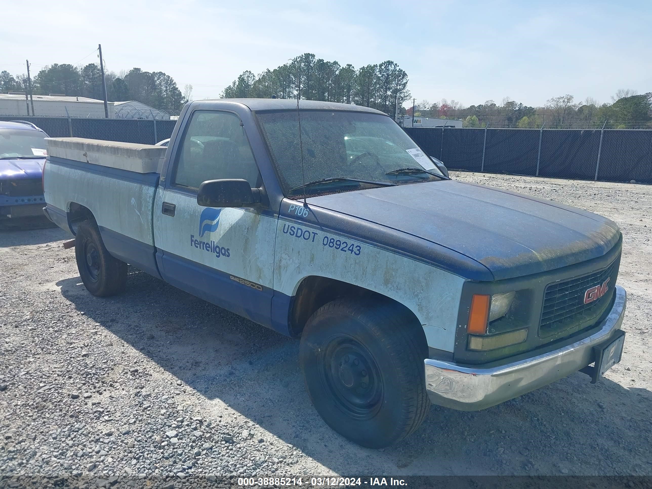 Photo 0 VIN: 1GTGC24R6VZ542006 - GMC NULL 