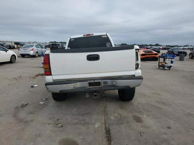 Photo 5 VIN: 1GTGC24U91Z269707 - GMC NEW SIERRA 