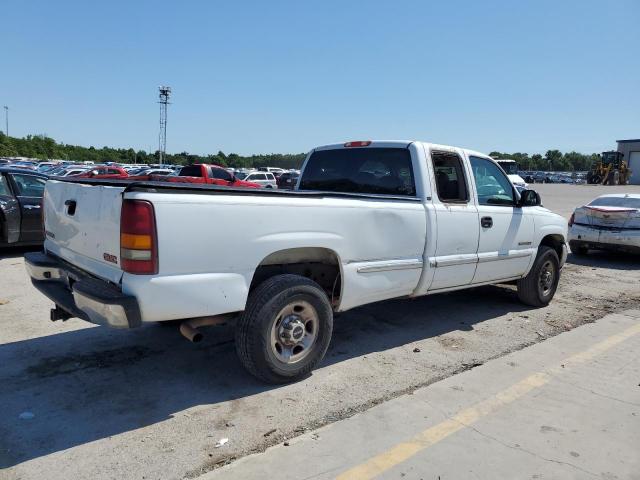 Photo 2 VIN: 1GTGC29U8YE318678 - GMC NEW SIERRA 