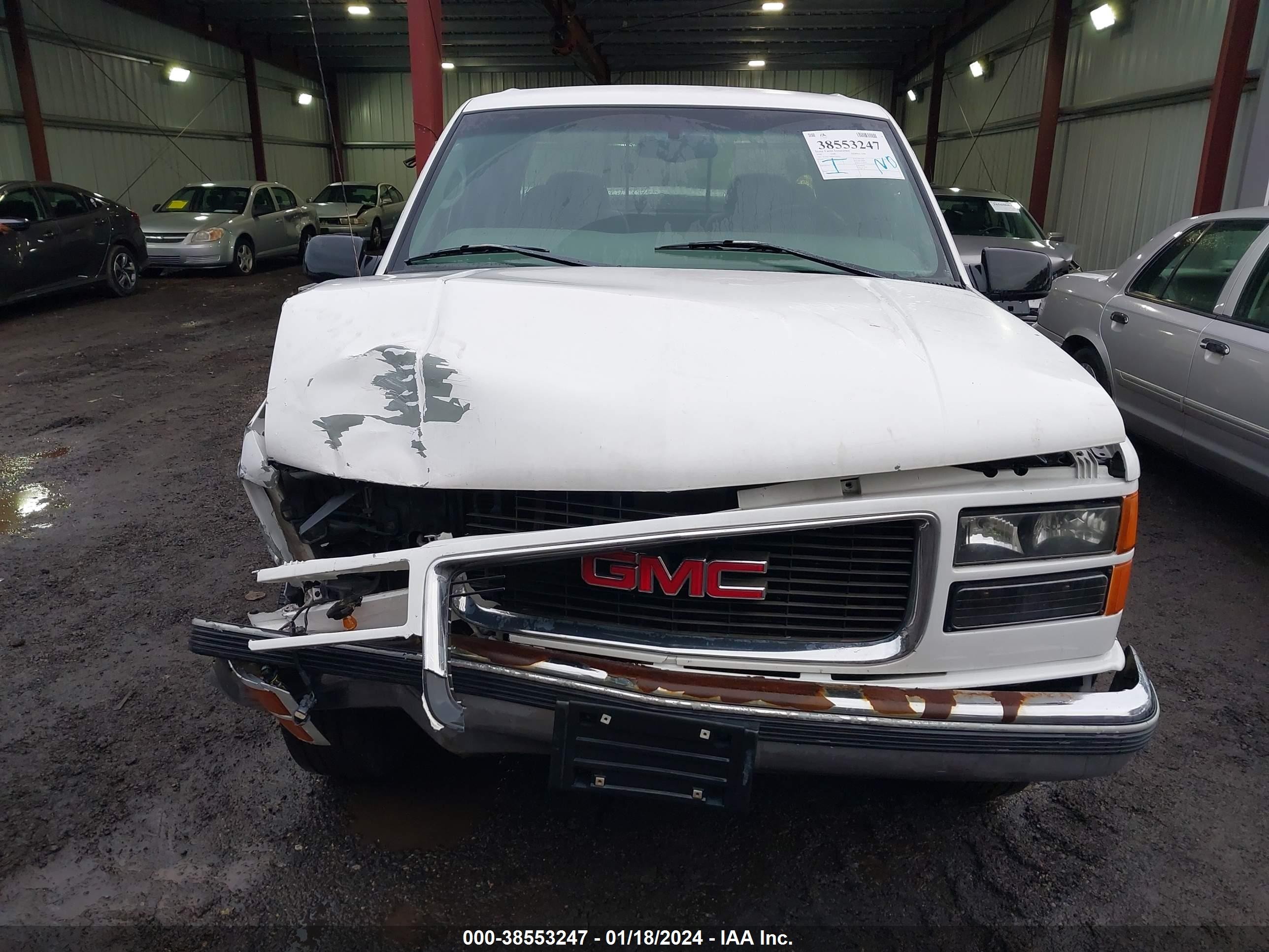 Photo 12 VIN: 1GTGC33R6WF020521 - GMC NULL 