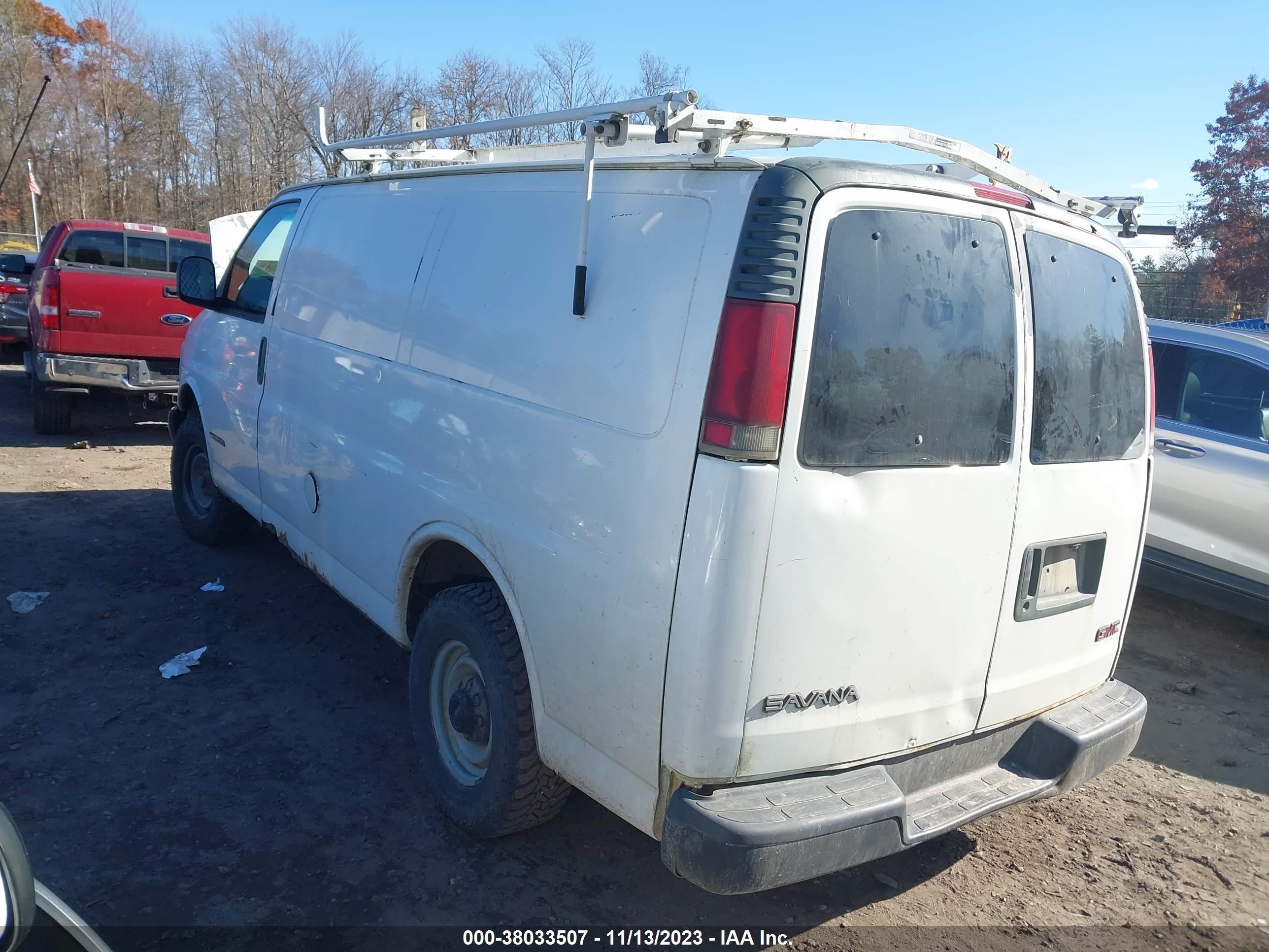 Photo 2 VIN: 1GTGG25R511151585 - GMC SAVANA 