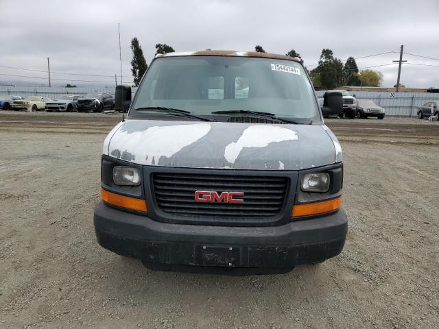 Photo 4 VIN: 1GTGG25U431158745 - GMC SAVANA G25 