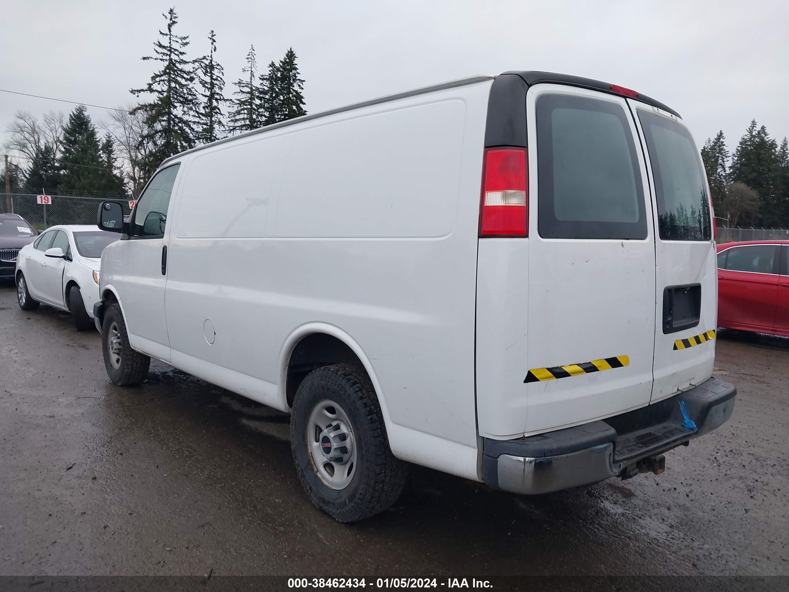 Photo 2 VIN: 1GTGG25V171119061 - GMC SAVANA 