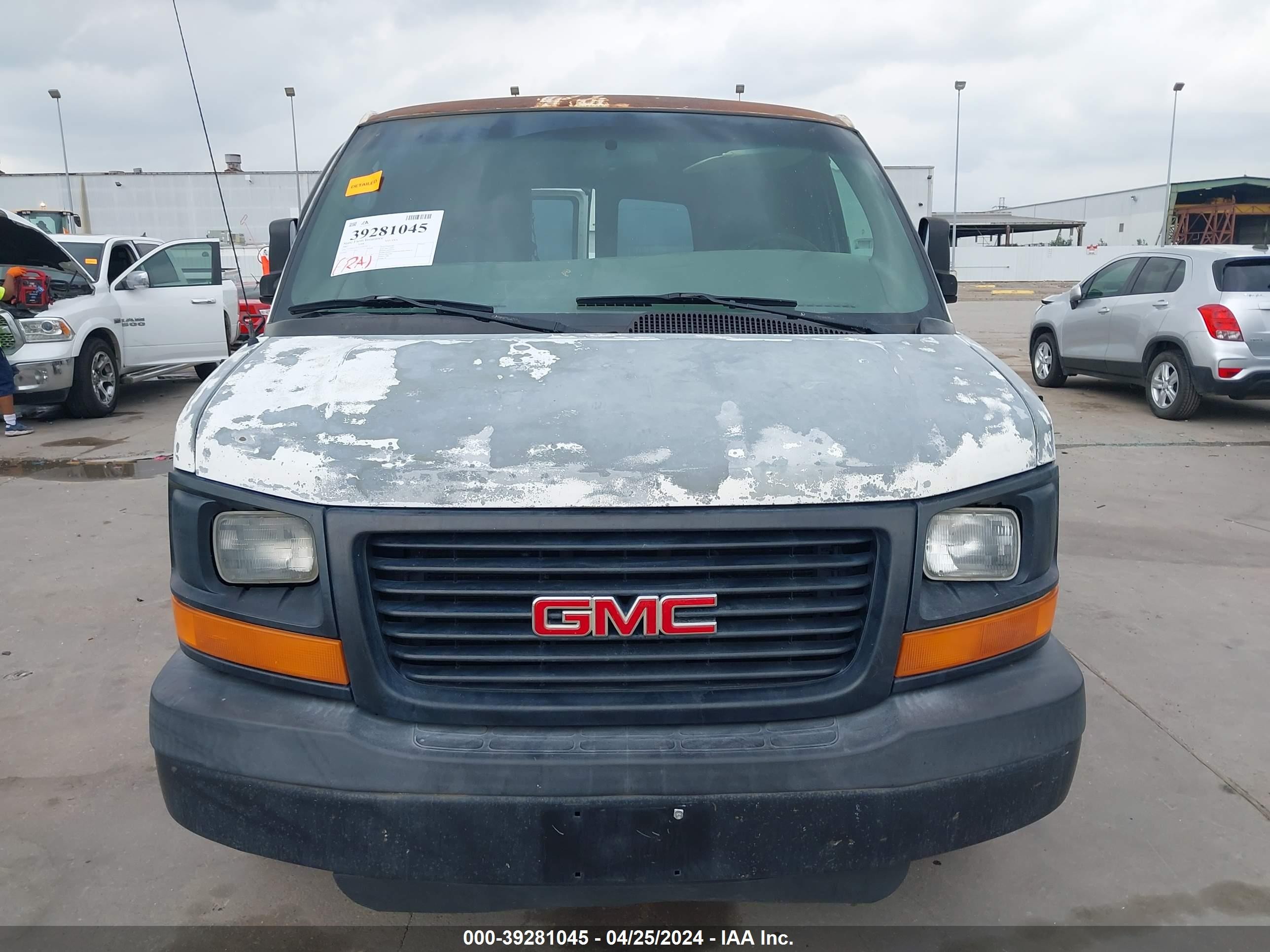 Photo 11 VIN: 1GTGG25V371129154 - GMC SAVANA 