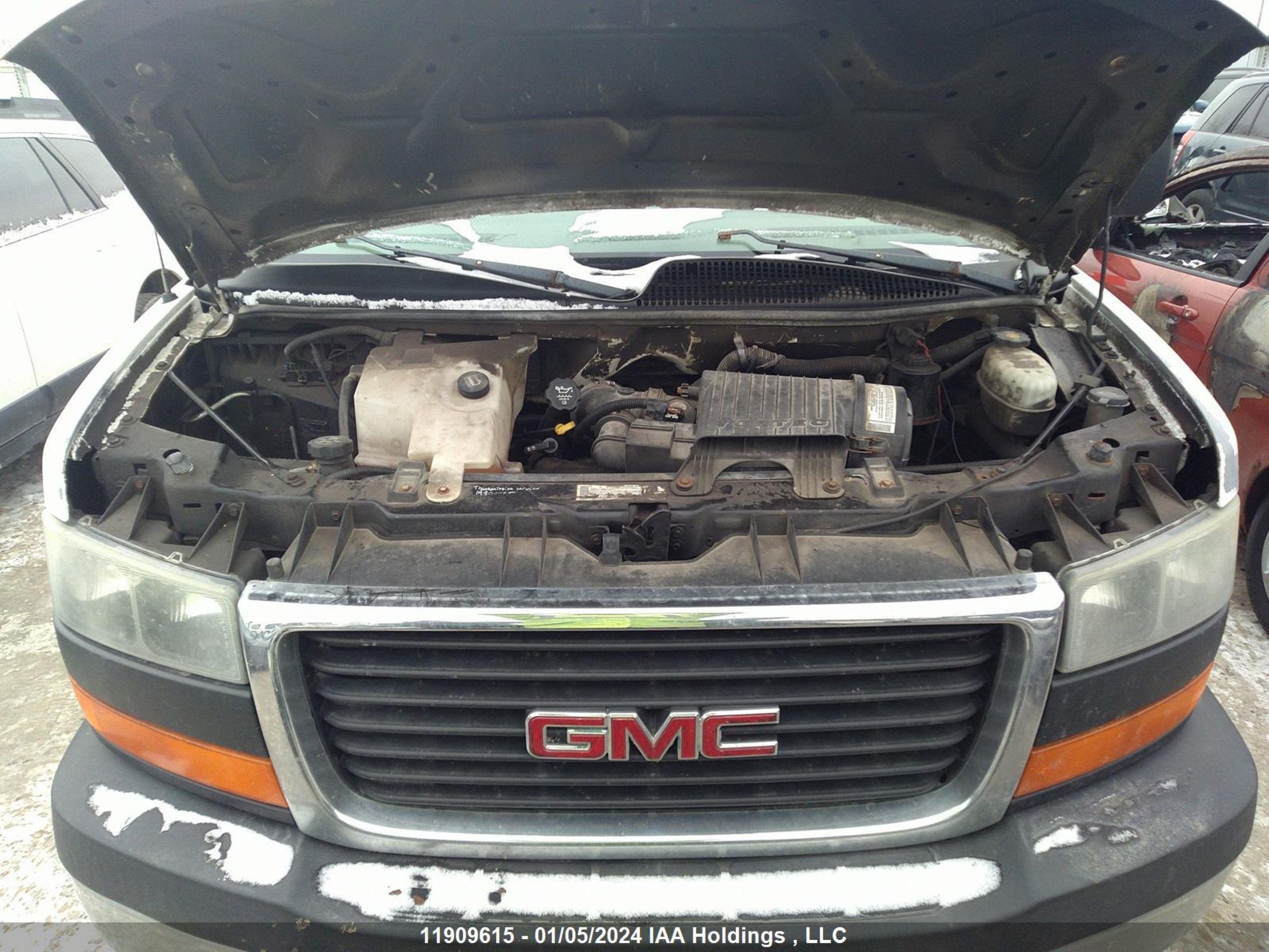 Photo 9 VIN: 1GTGG25V451202724 - GMC SAVANA 