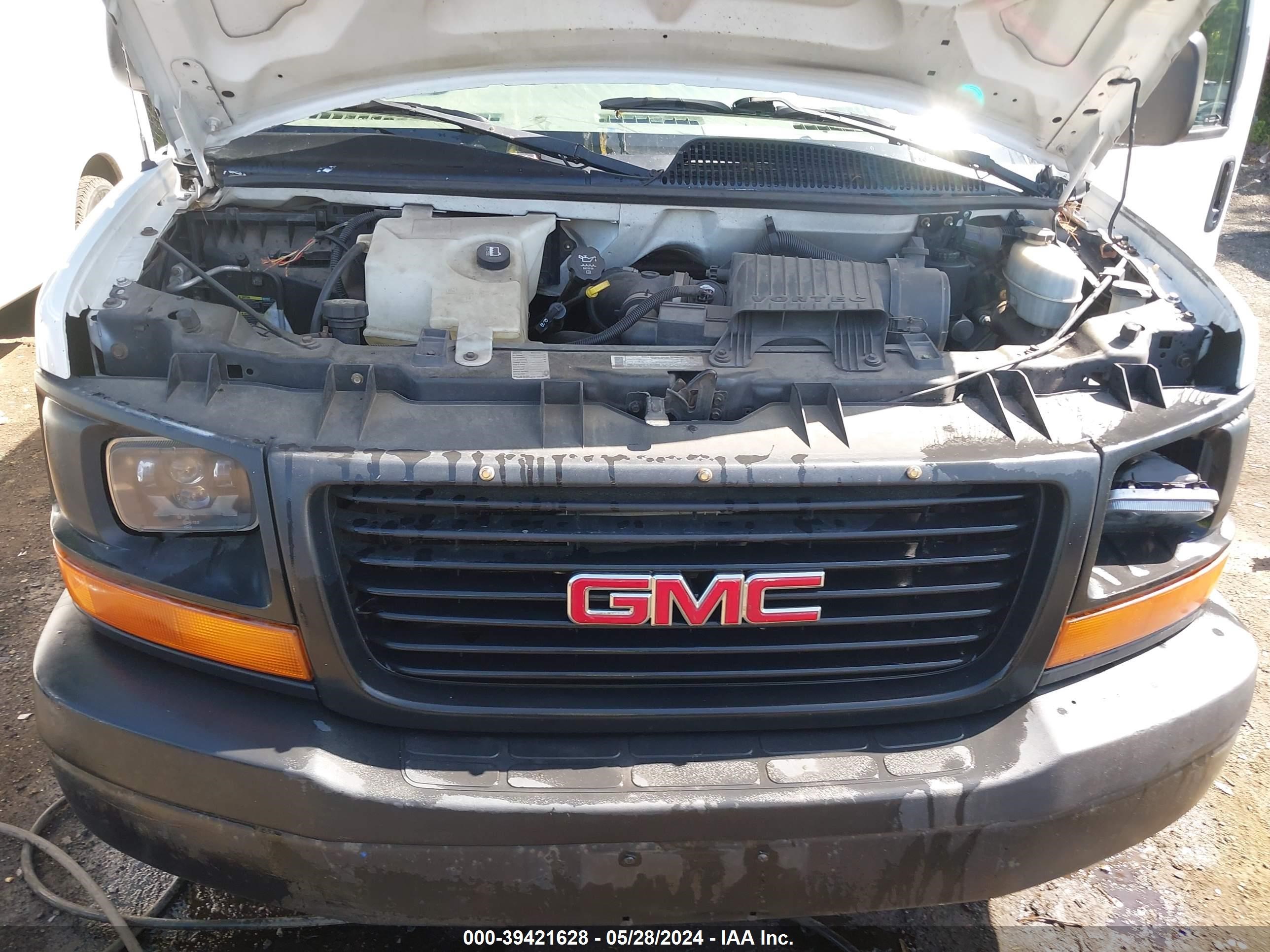 Photo 9 VIN: 1GTGG25V551160385 - GMC SAVANA 