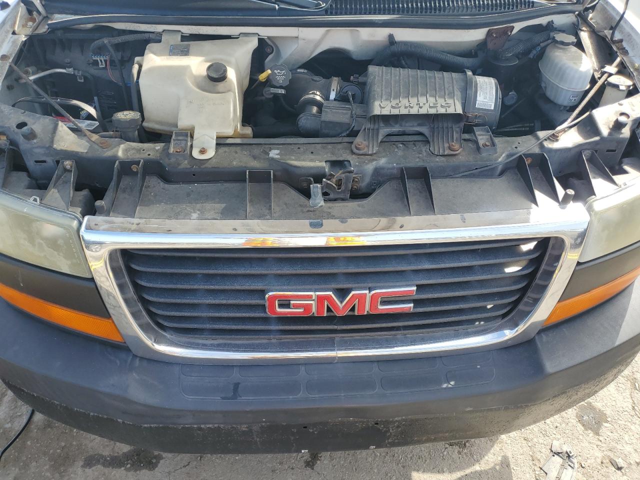 Photo 11 VIN: 1GTGG25V551229382 - GMC SAVANA 