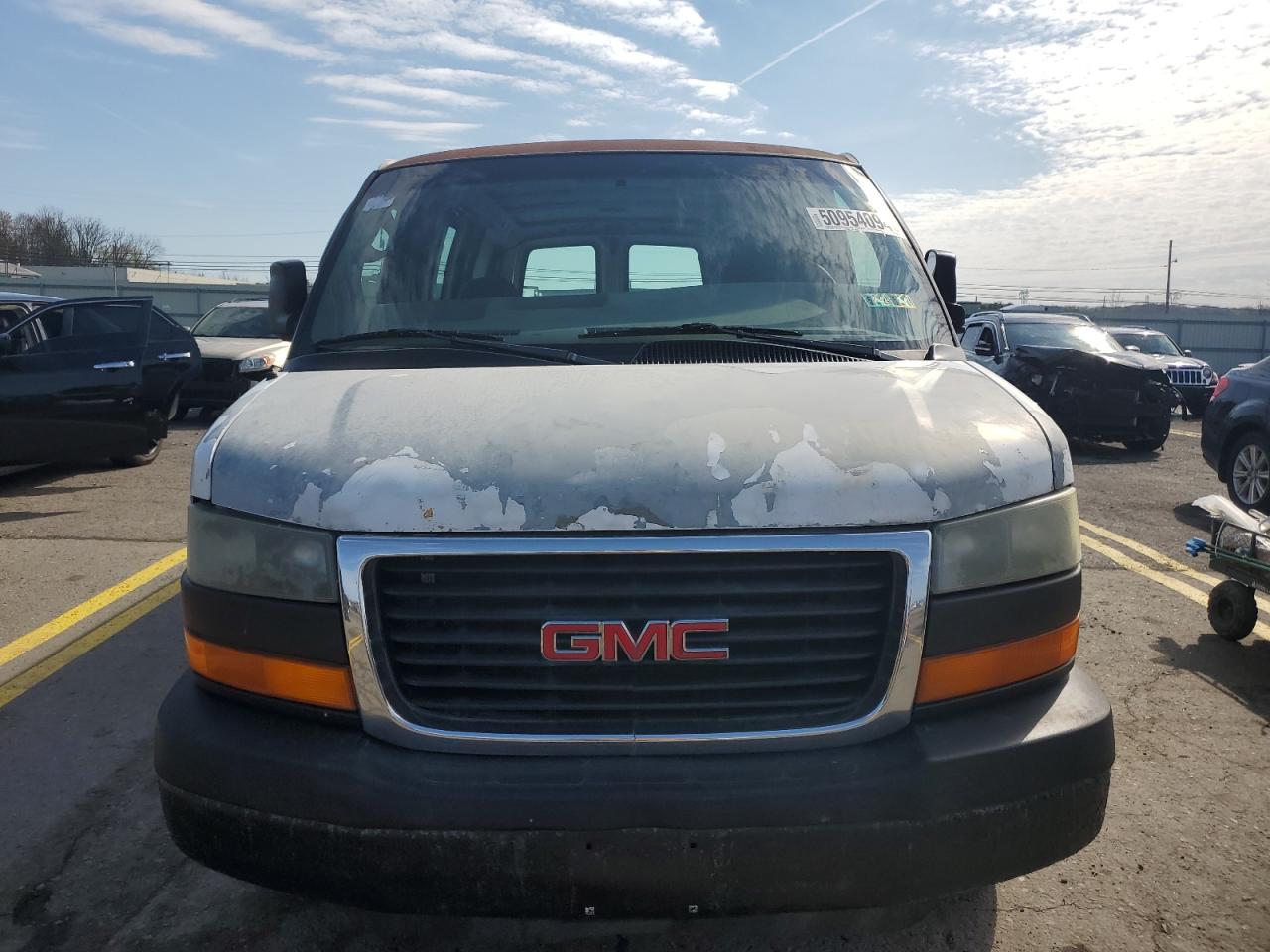 Photo 4 VIN: 1GTGG25V551229382 - GMC SAVANA 