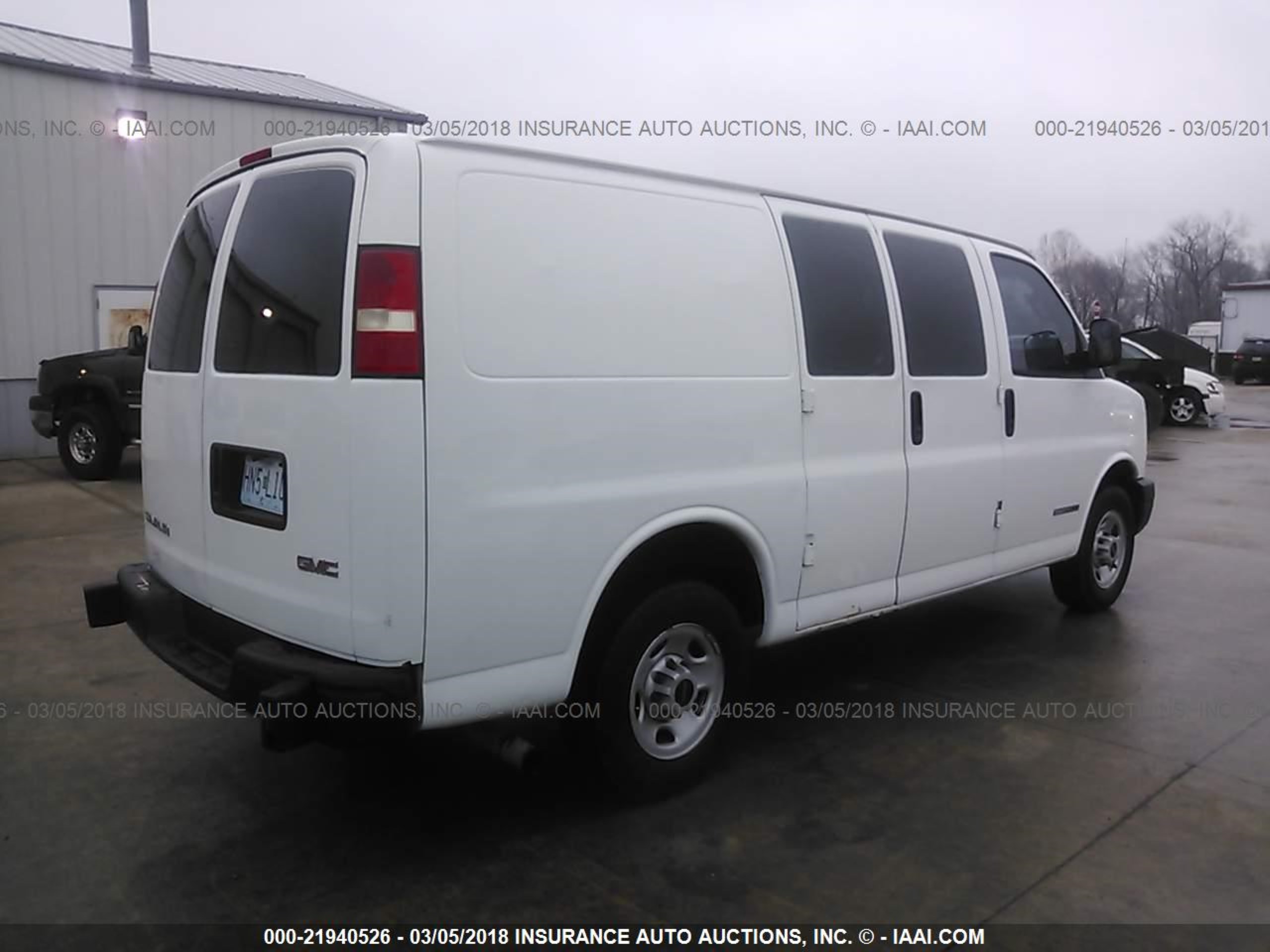 Photo 3 VIN: 1GTGG25V841900493 - GMC SAVANA 