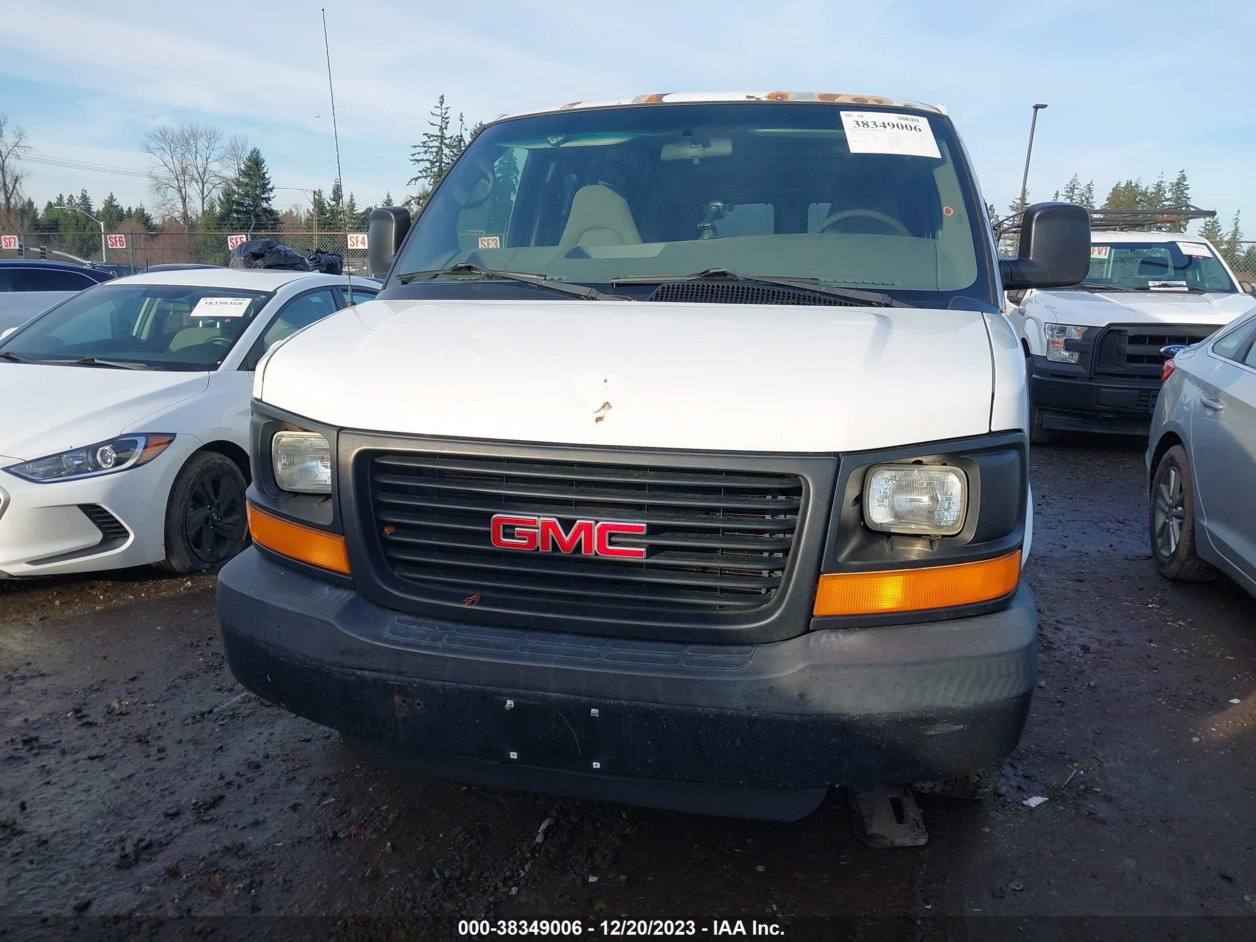 Photo 11 VIN: 1GTGG25VX61221232 - GMC SAVANA 