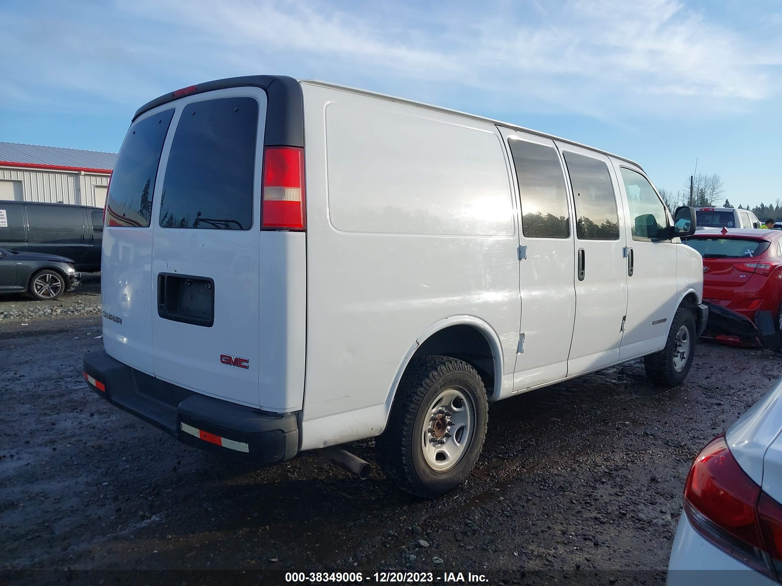 Photo 3 VIN: 1GTGG25VX61221232 - GMC SAVANA 