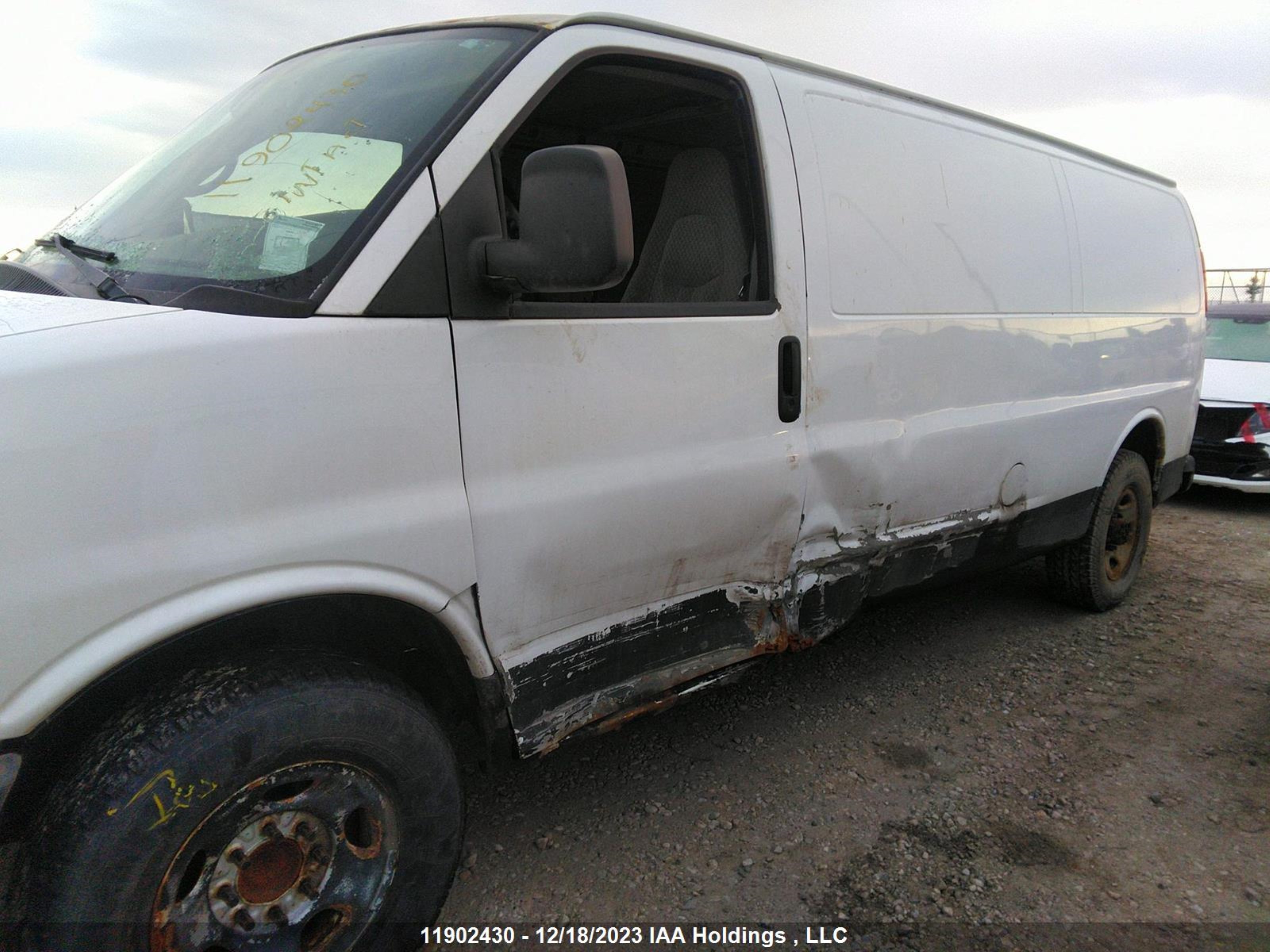 Photo 5 VIN: 1GTGG292061191190 - GMC SAVANA 