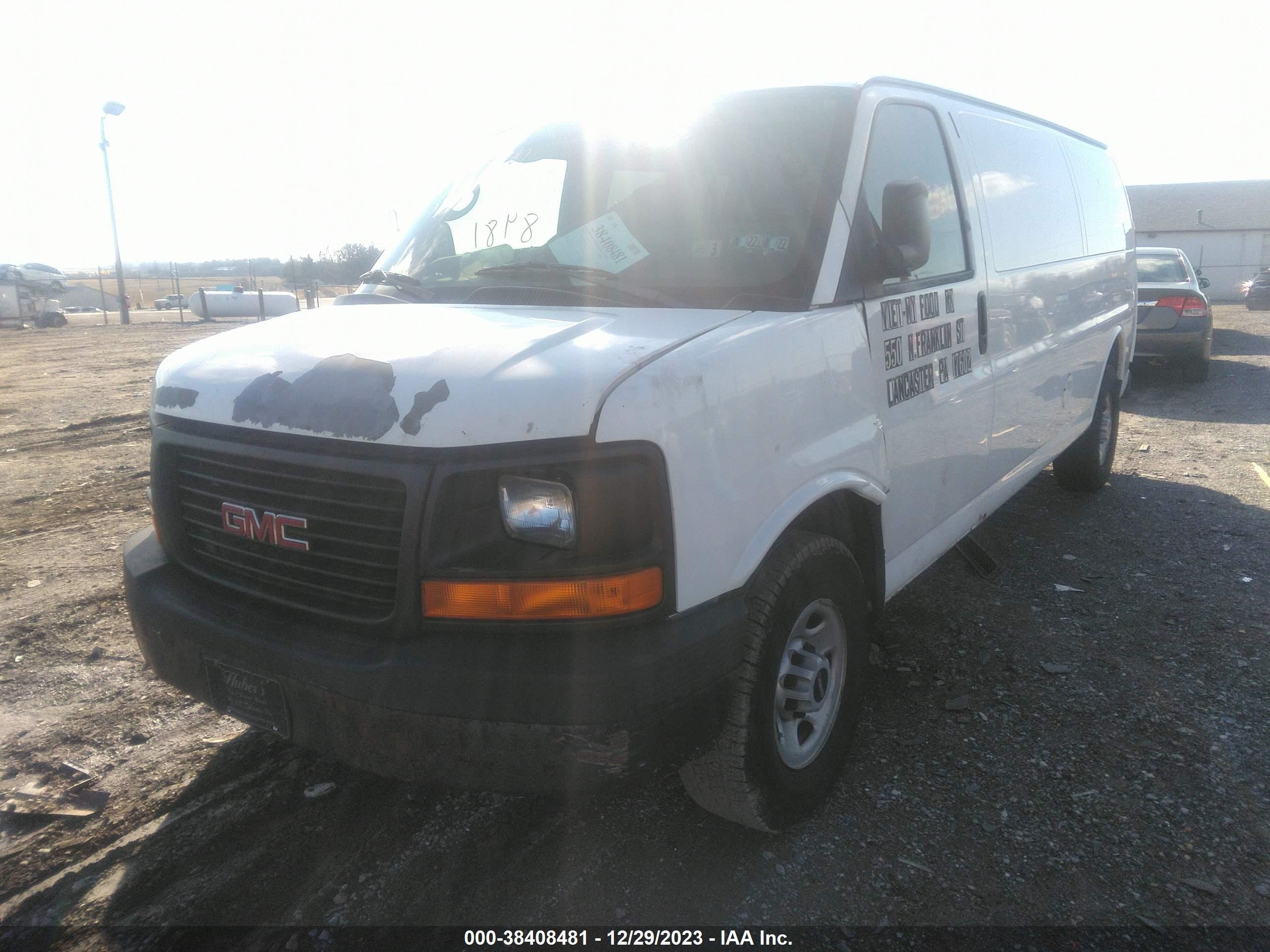 Photo 1 VIN: 1GTGG29C981196934 - GMC SAVANA 