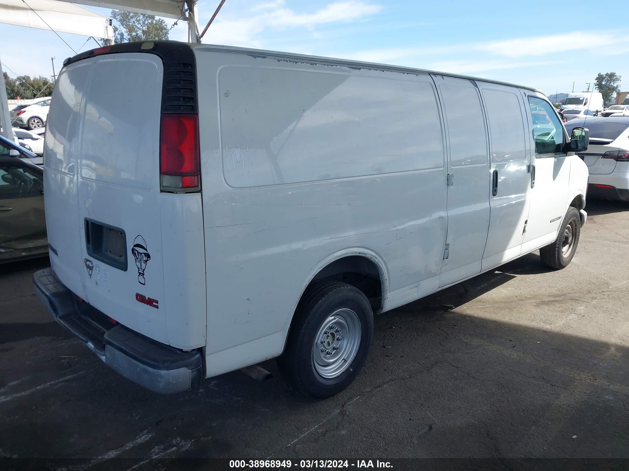 Photo 3 VIN: 1GTGG29R111188224 - GMC SAVANA 