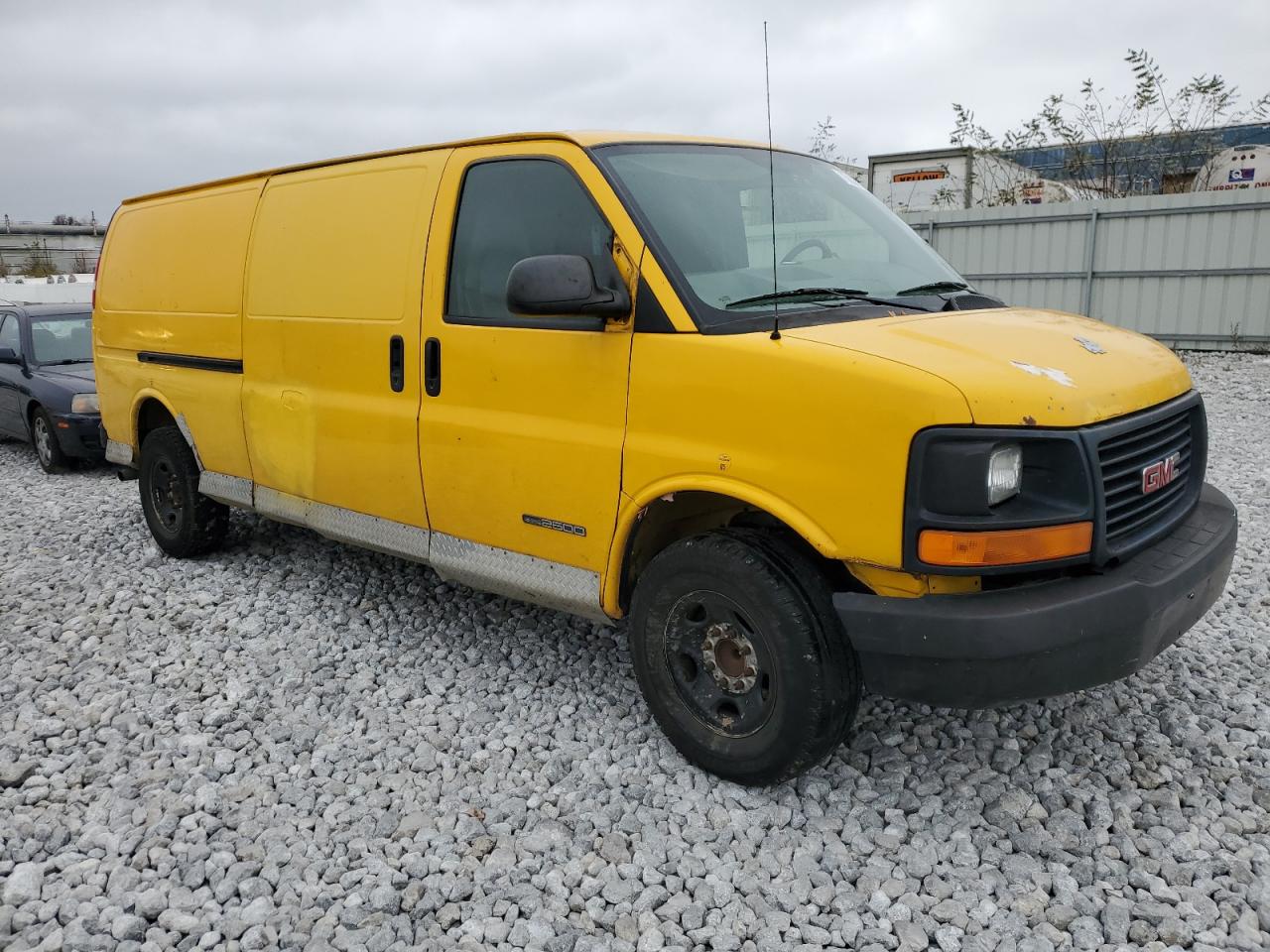 Photo 3 VIN: 1GTGG29V661206883 - GMC SAVANA 