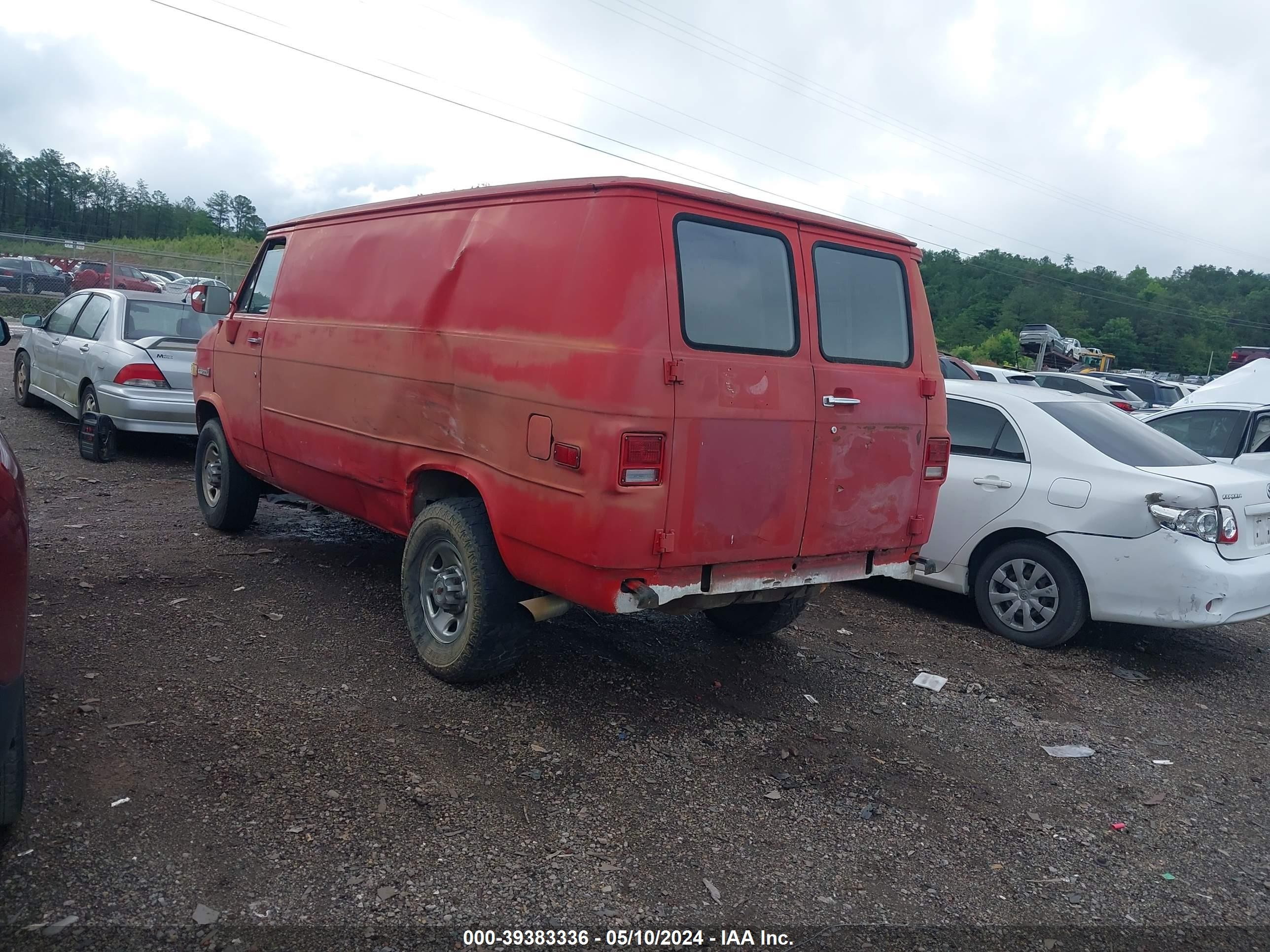 Photo 2 VIN: 1GTGG35M5E7520491 - GMC VANDURA 