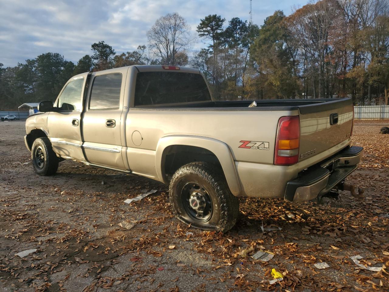 Photo 1 VIN: 1GTGK13U23F232842 - GMC SIERRA 