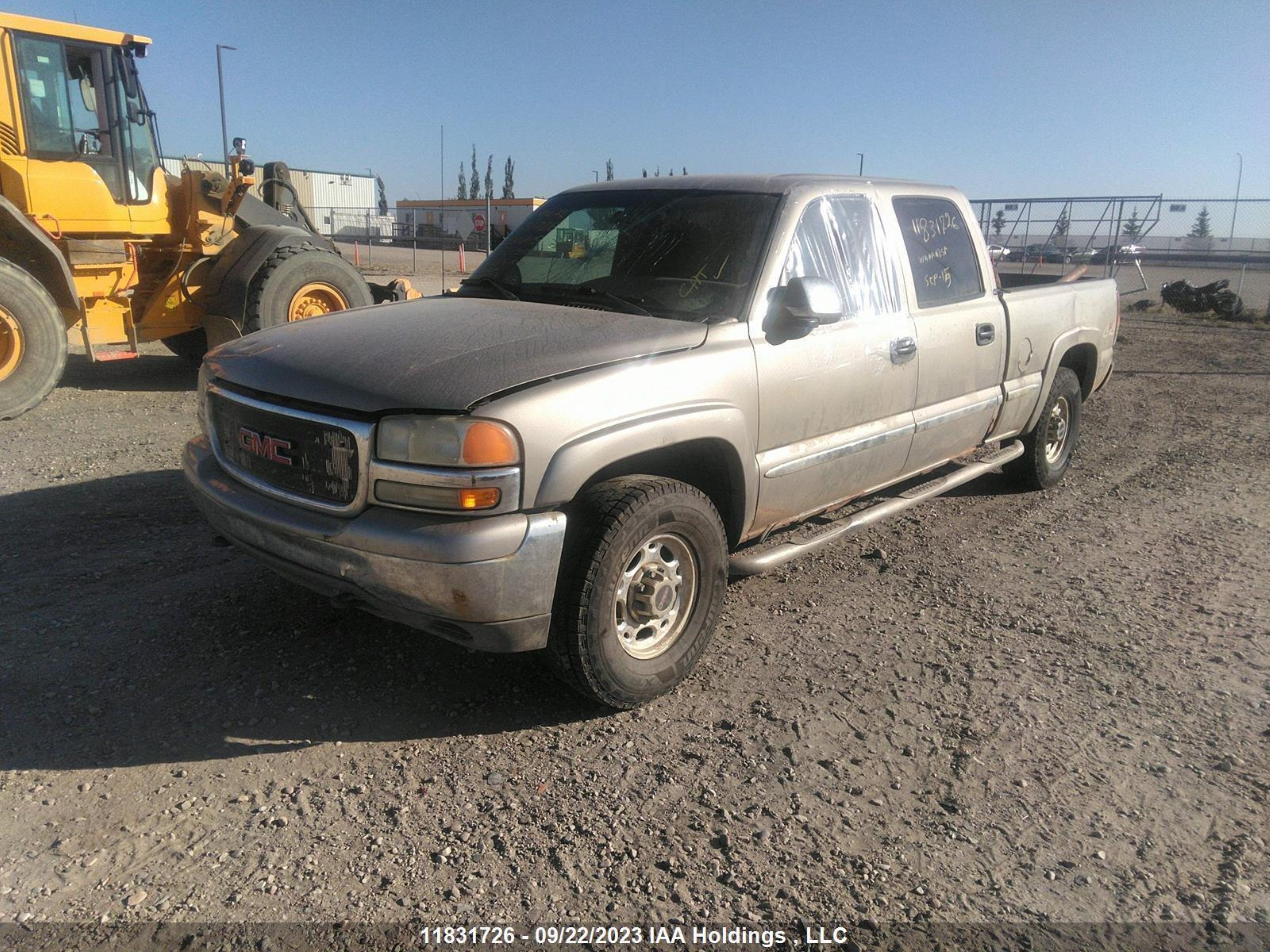 Photo 1 VIN: 1GTGK13U32F200819 - GMC SIERRA 