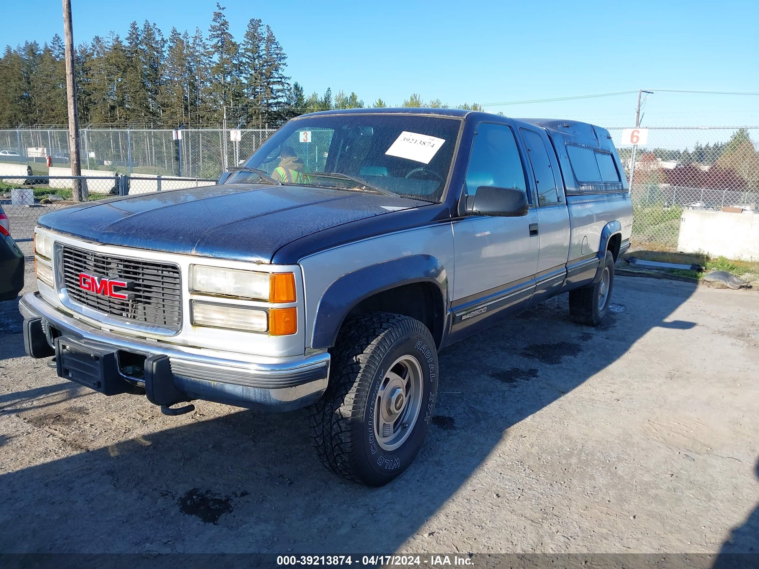 Photo 1 VIN: 1GTGK29F8TE505321 - GMC SIERRA 