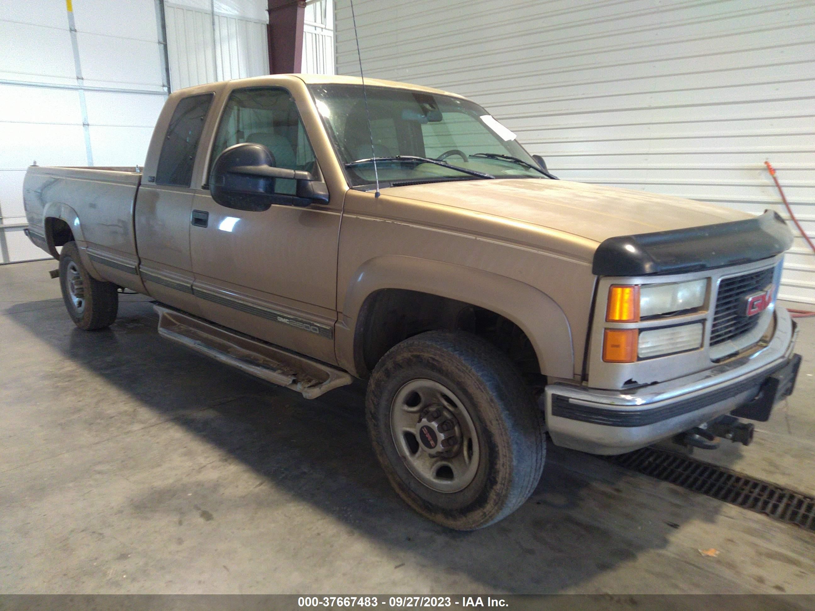 Photo 0 VIN: 1GTGK29J0TE553156 - GMC SIERRA 