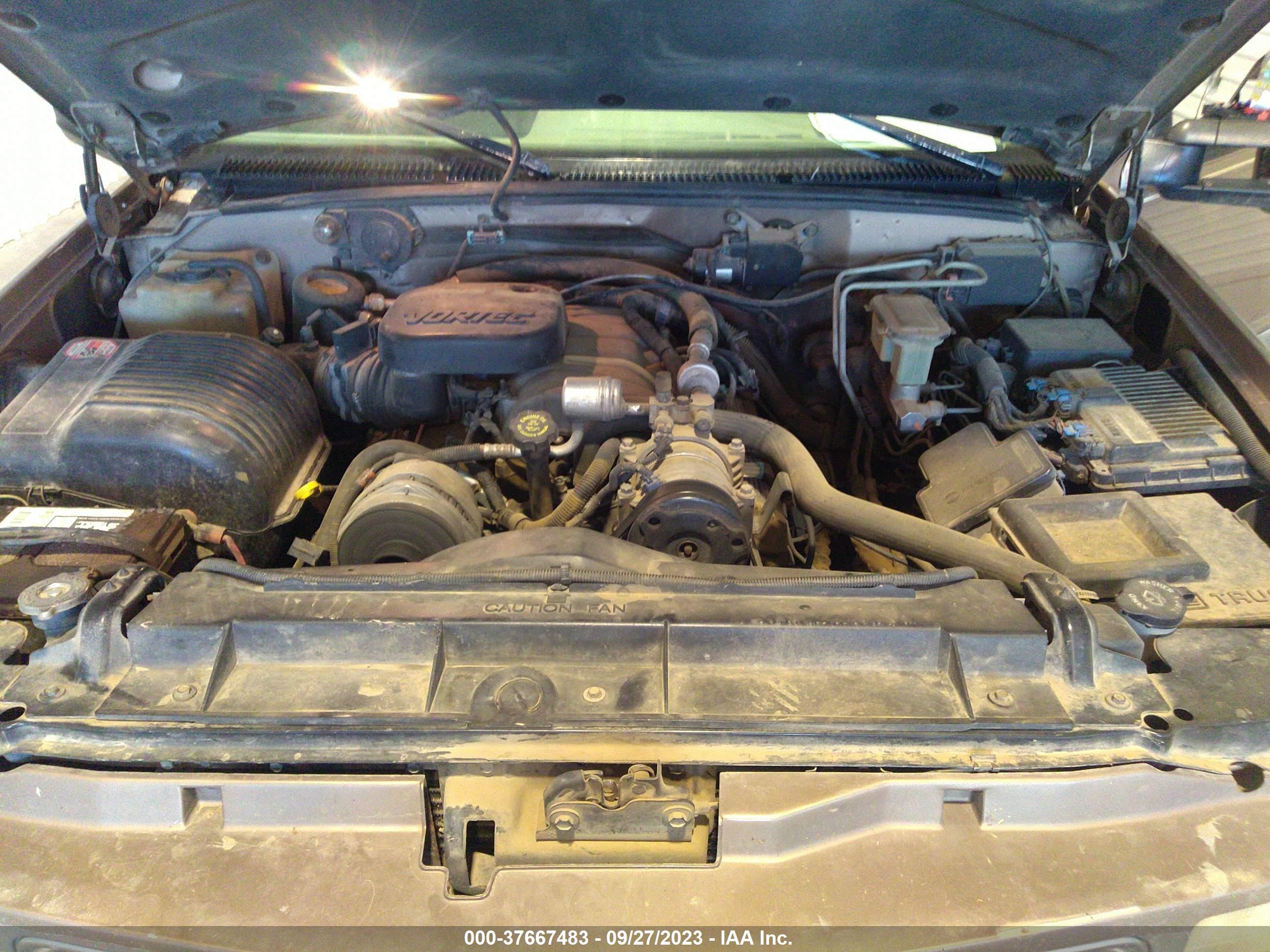 Photo 9 VIN: 1GTGK29J0TE553156 - GMC SIERRA 