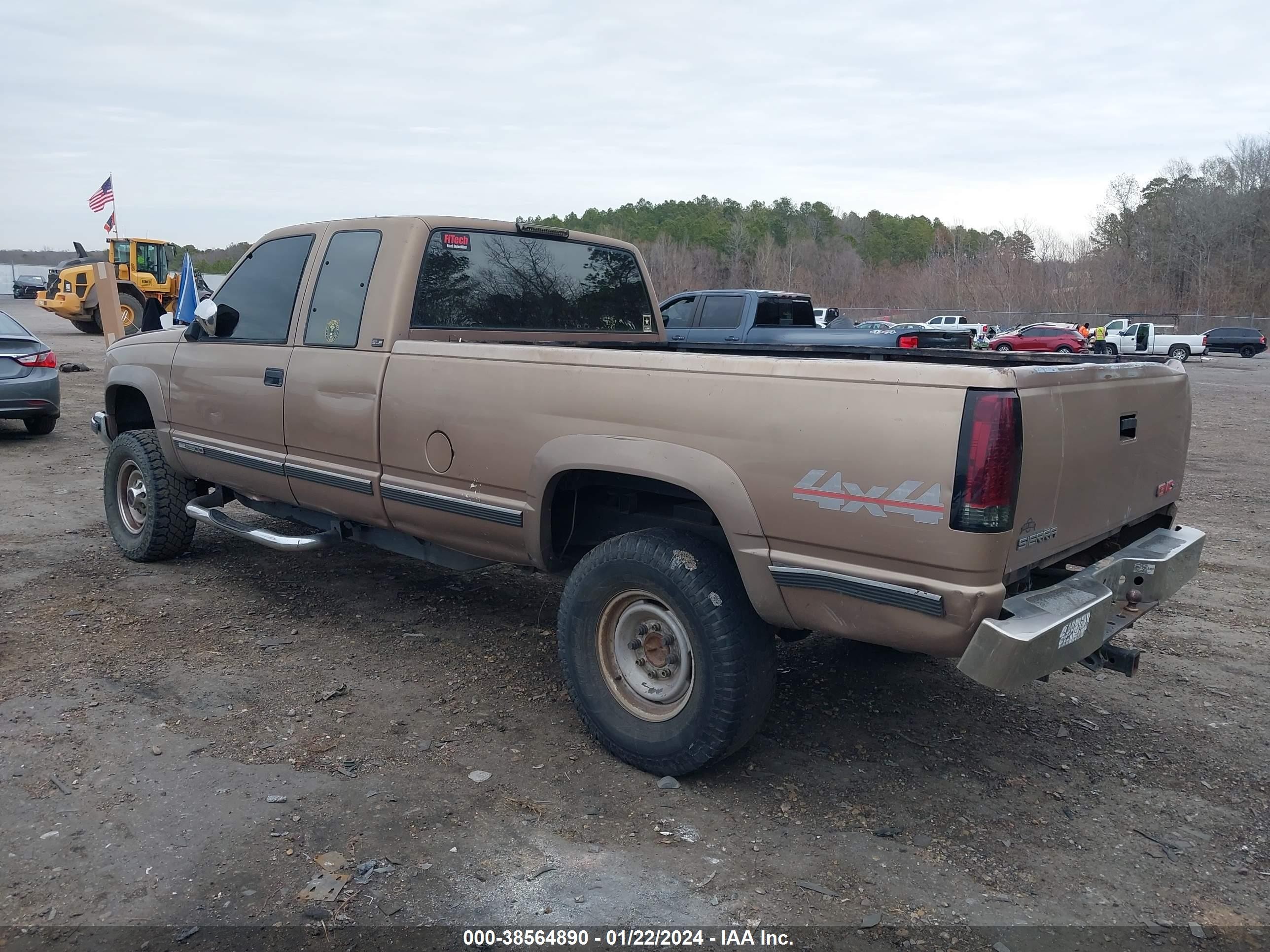 Photo 2 VIN: 1GTGK29K0RE503469 - GMC SIERRA 